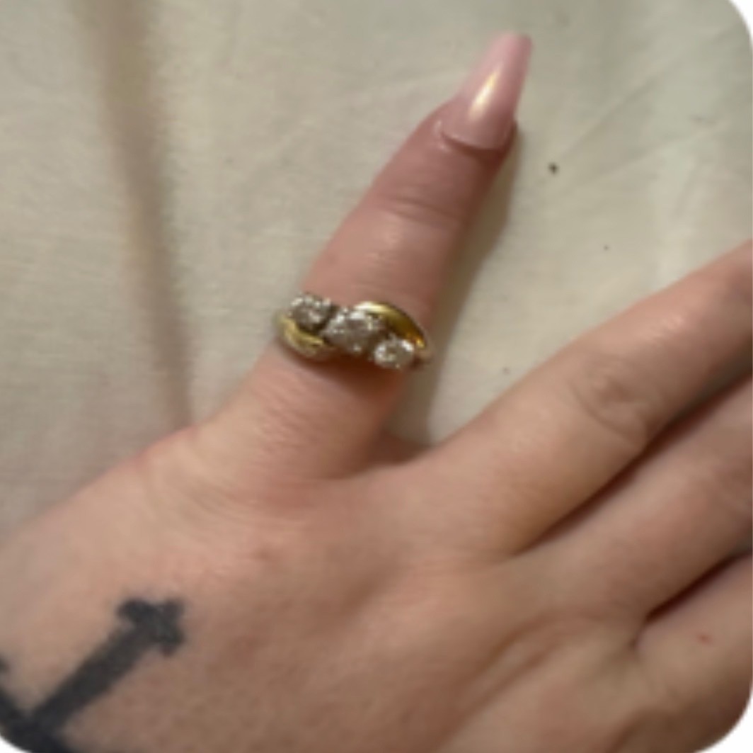 antique 3 diamond gold ring from the 1920’s era. Excellent collection! Size 6