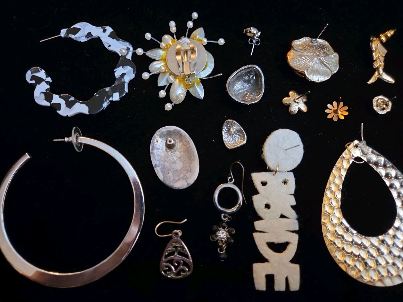 Lot Of Vintage Costume Jewelry Single Earrings Clip On Craft Some Signed