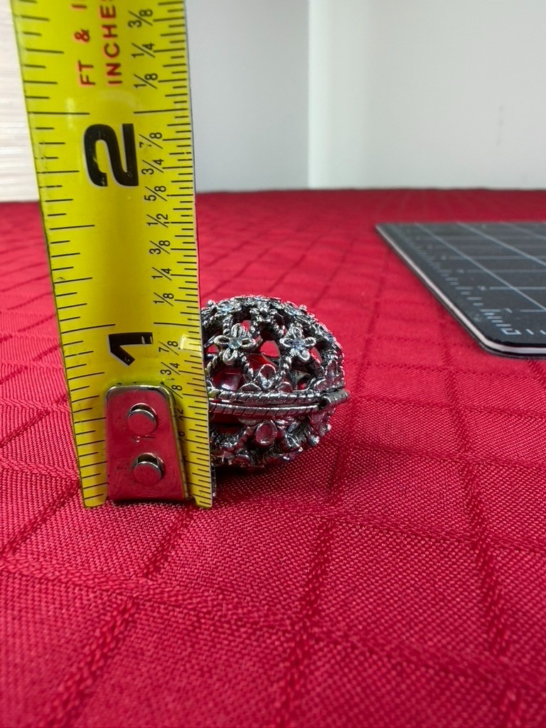 VTG Metal Silver & Red Floral Charm Opening Hinged Locket Pendant