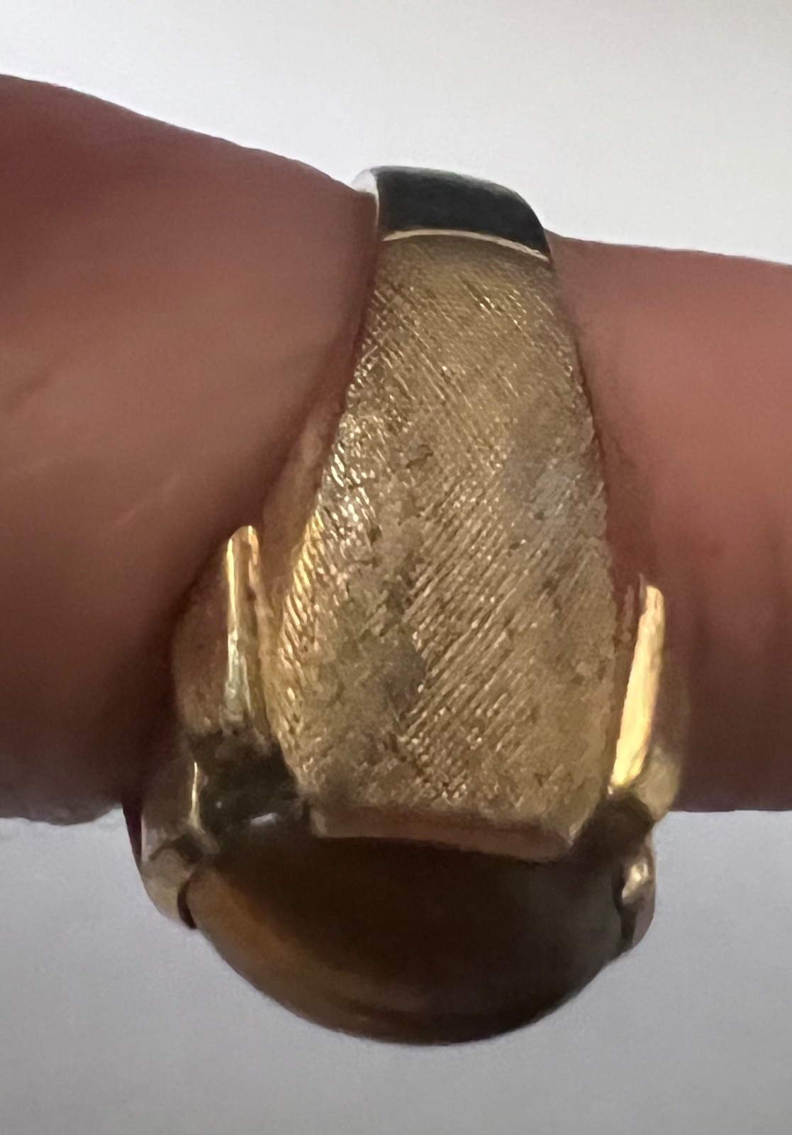 Vintage Mens Size 9 Tiger Eye Ring Gold Plated Maker Mark Gold Tone