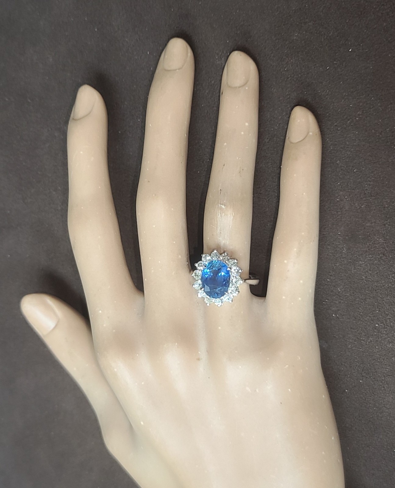 Vintage 14K White Gold Engagement Ring 4.66ct. Natural Blue Sapphire Oval GIA