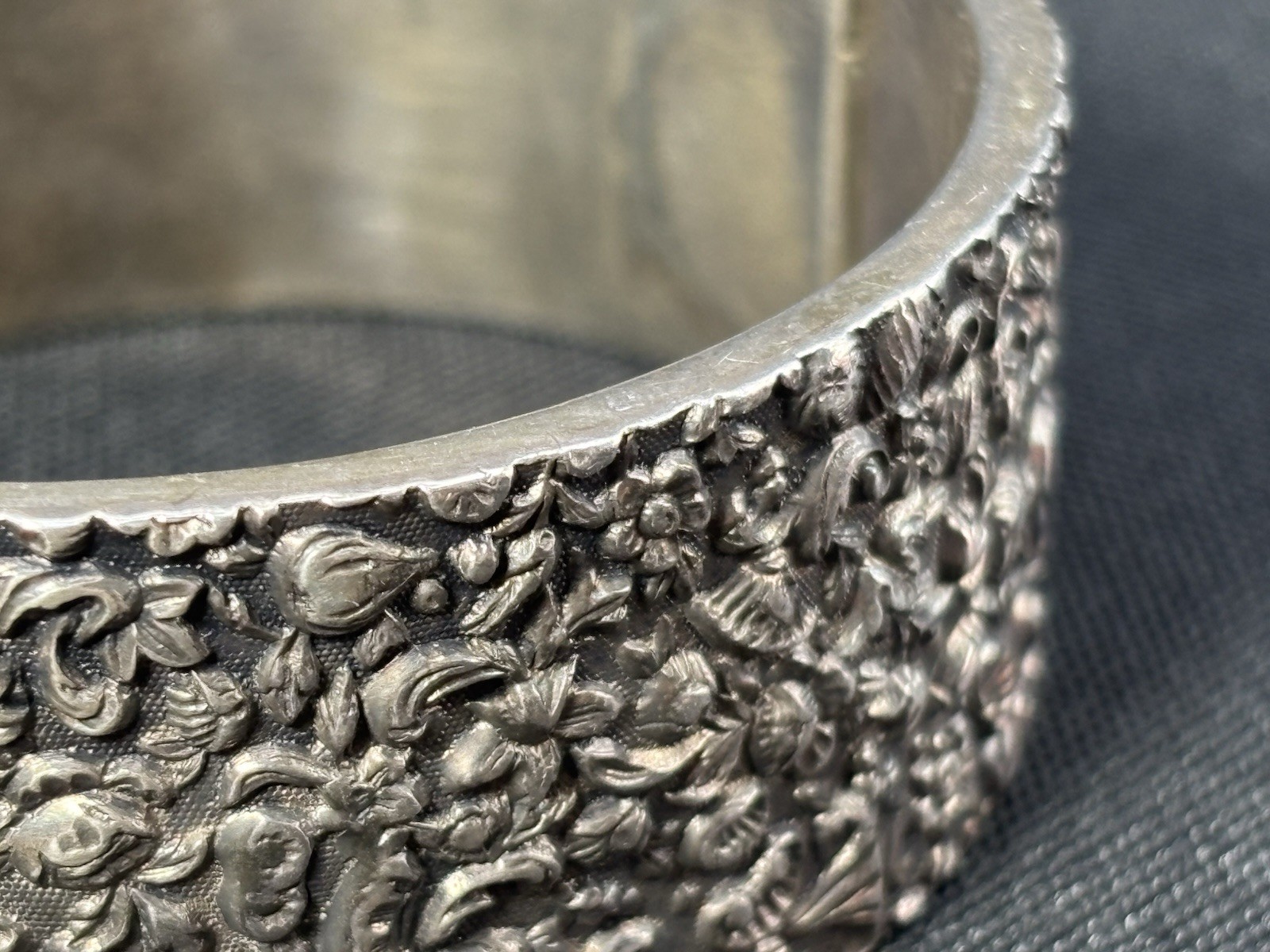 Vintage Sterling Silver REPOUSSE Victorian Style Floral Bracelet 1″ Wide