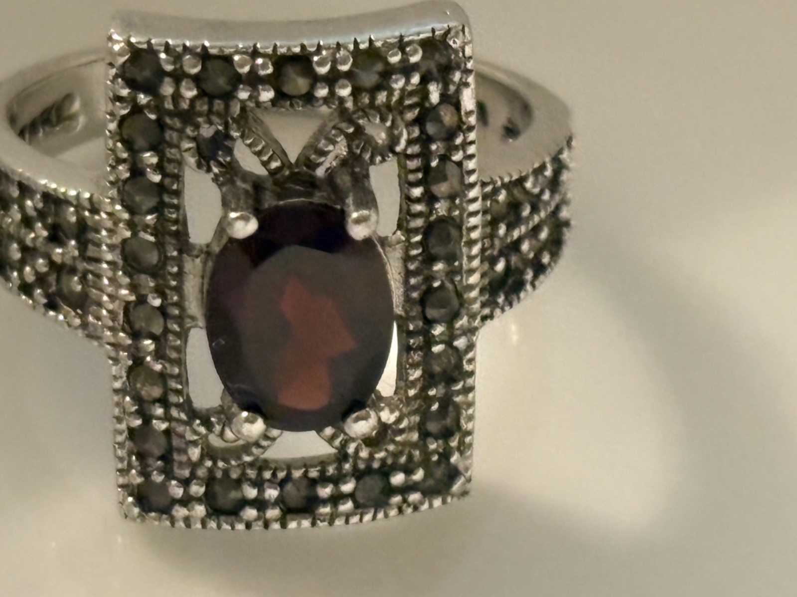 Sterling Silver Art Deco Garnet & Marcasite Filigree Ring Size 7