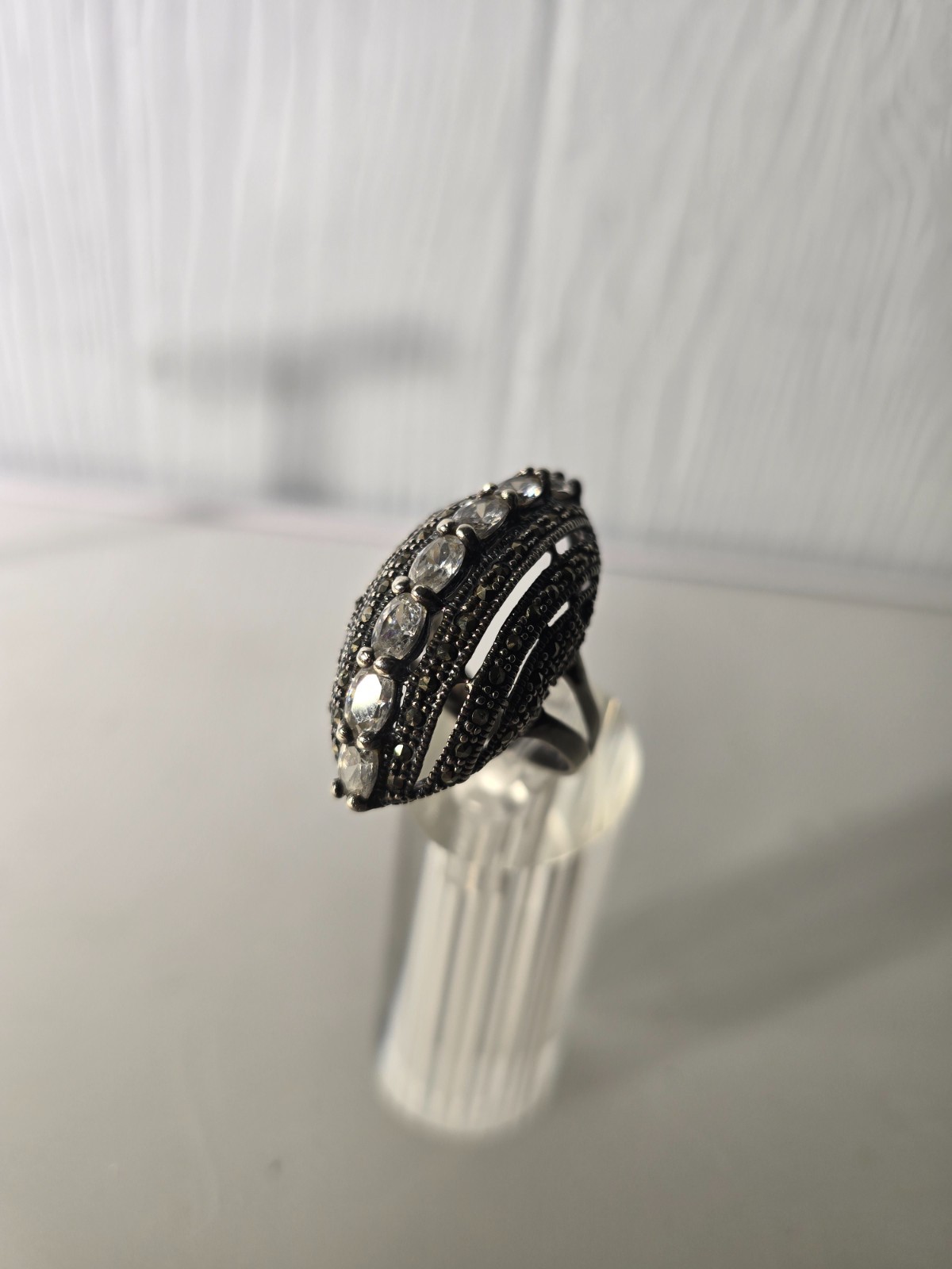 Vintage 925 Sterling Silver Marquesite Clear stone statement dome shiel ring TH