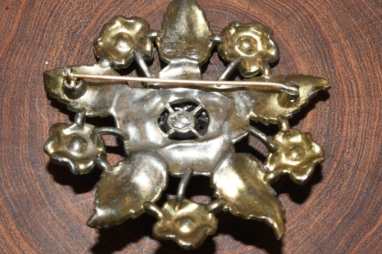 VINTAGE LITTLE NEMO LN/25 RHINESTONE PIN BROOCH