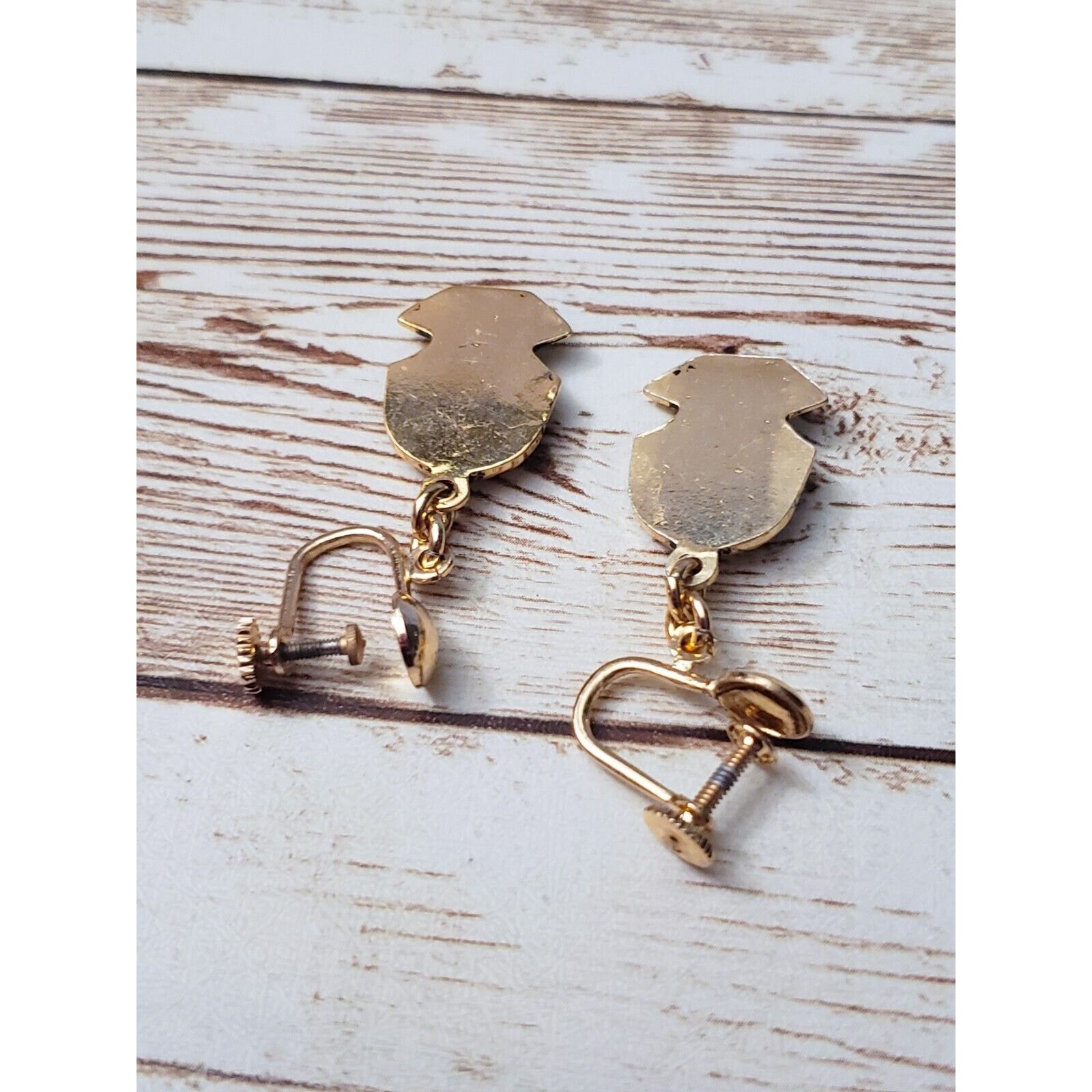 Vintage Screw On Earrings – Egyptian Pharaoh Design Dangle
