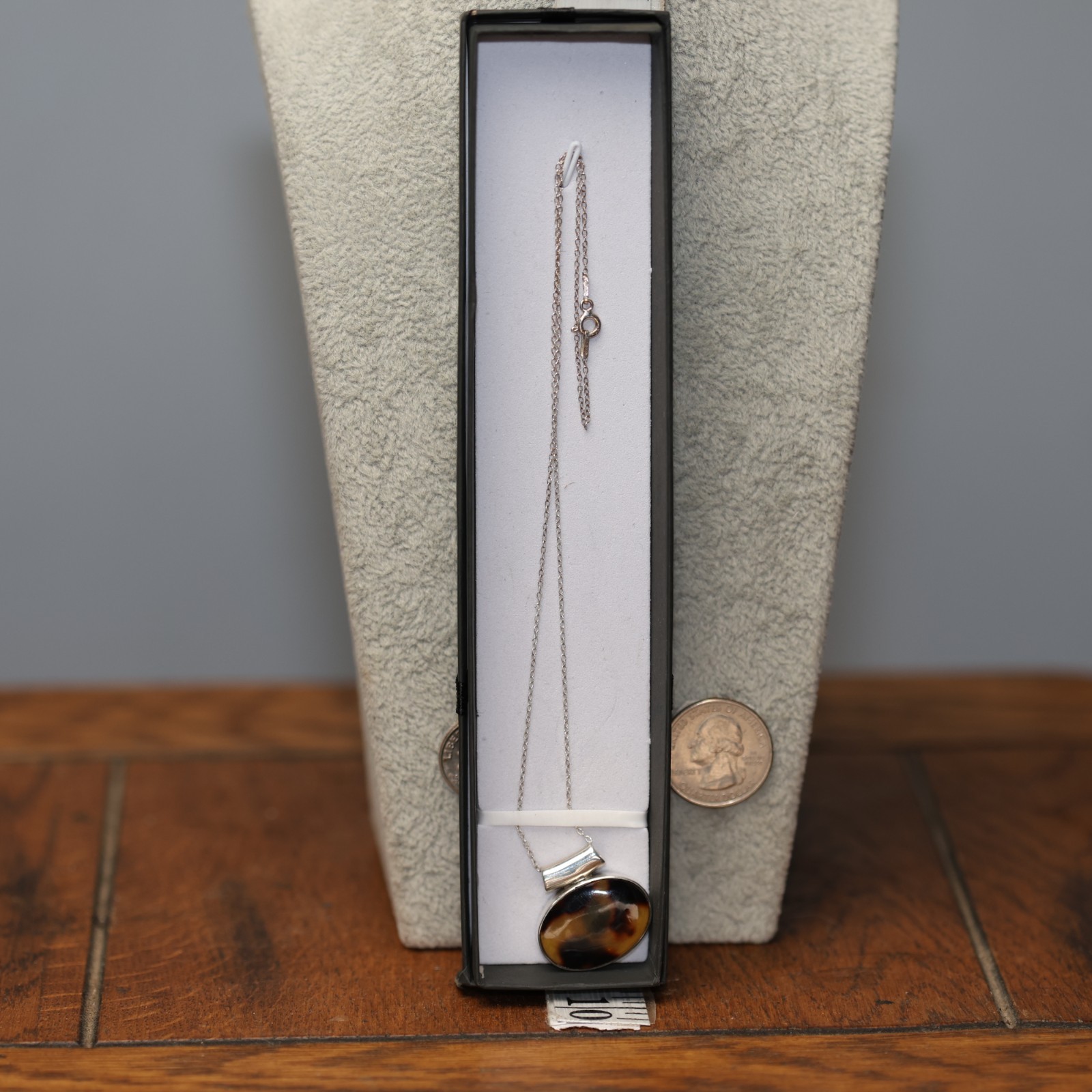 Amber Agate Oval Pendand Necklace Sterling Silver