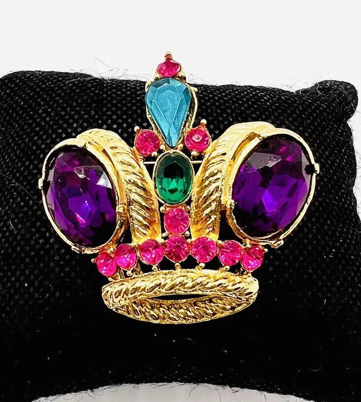 Jewel Tone Cabochon Regal Crown Brooch Prince of Wales Feathers Vintage Jewelry