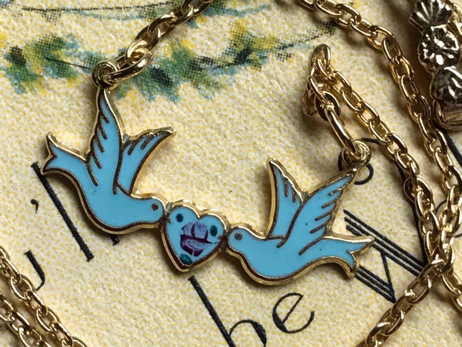 Sarah coventry Vintage Necklace Guilloche Blue Bird Enamel Rose Girl NOS #1181C