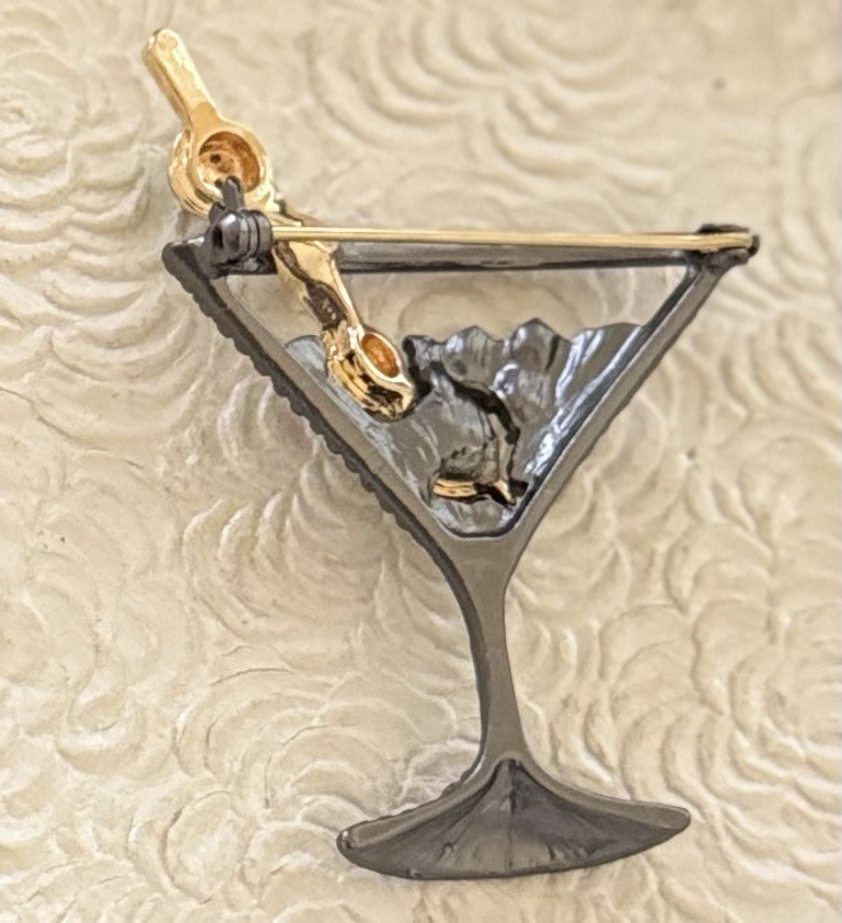 Vintage style Martine glass w/olives brooch enamel on gold tone metal