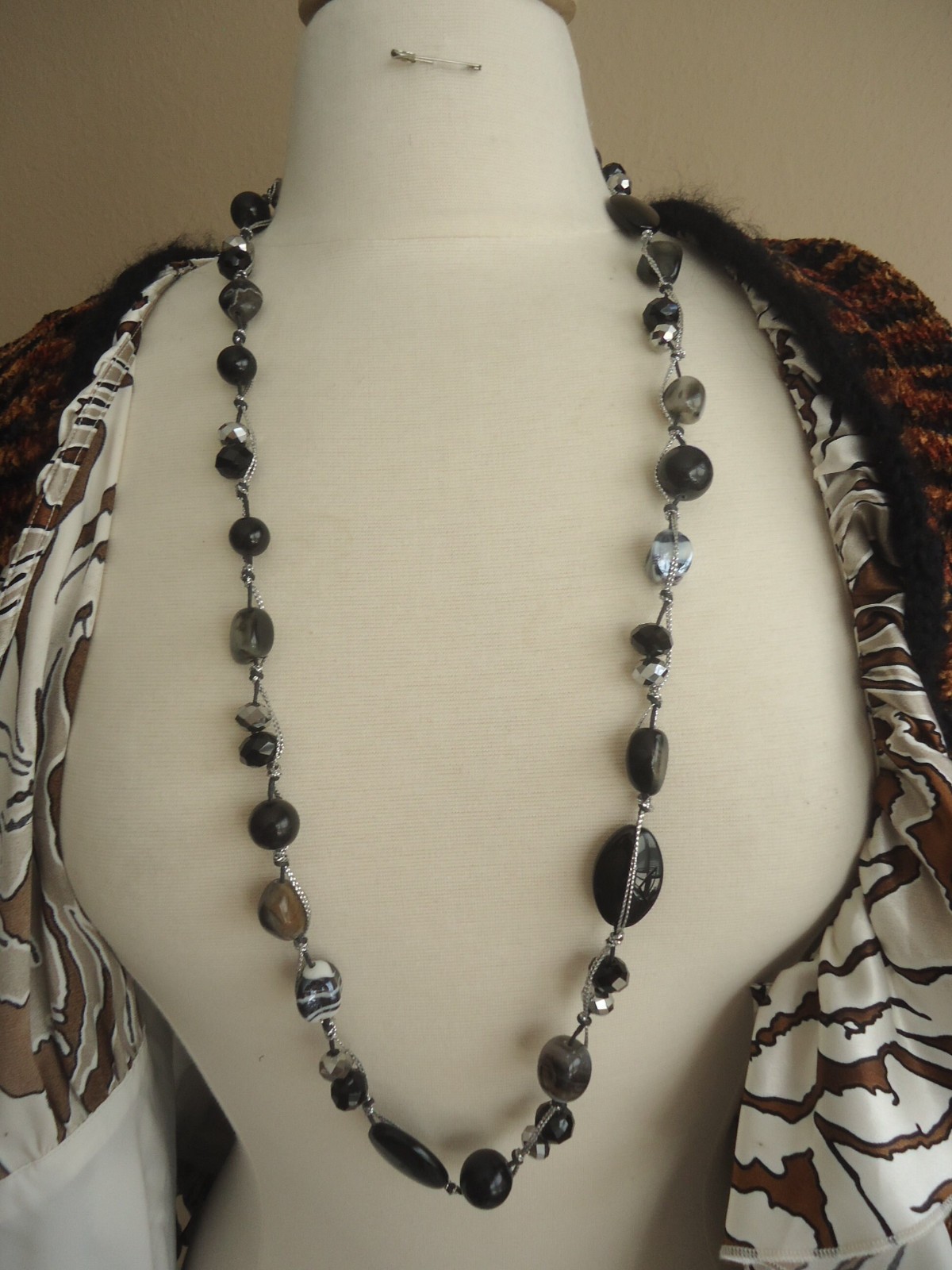 36″ Beaded Black and White Glass and Agate Necklace, No Clasp