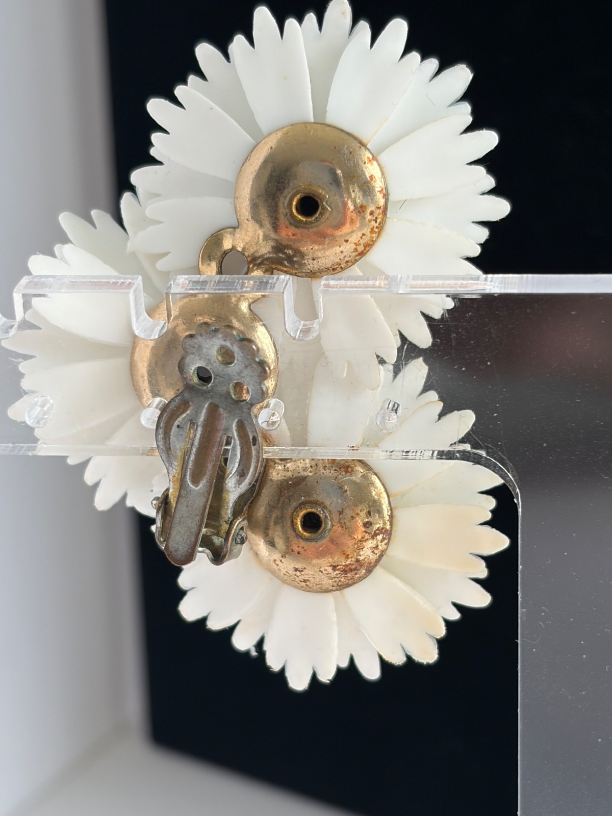 Vintage MCM White Plastic Climber Triple Flower & Clear Rhinestone Clip Earrings