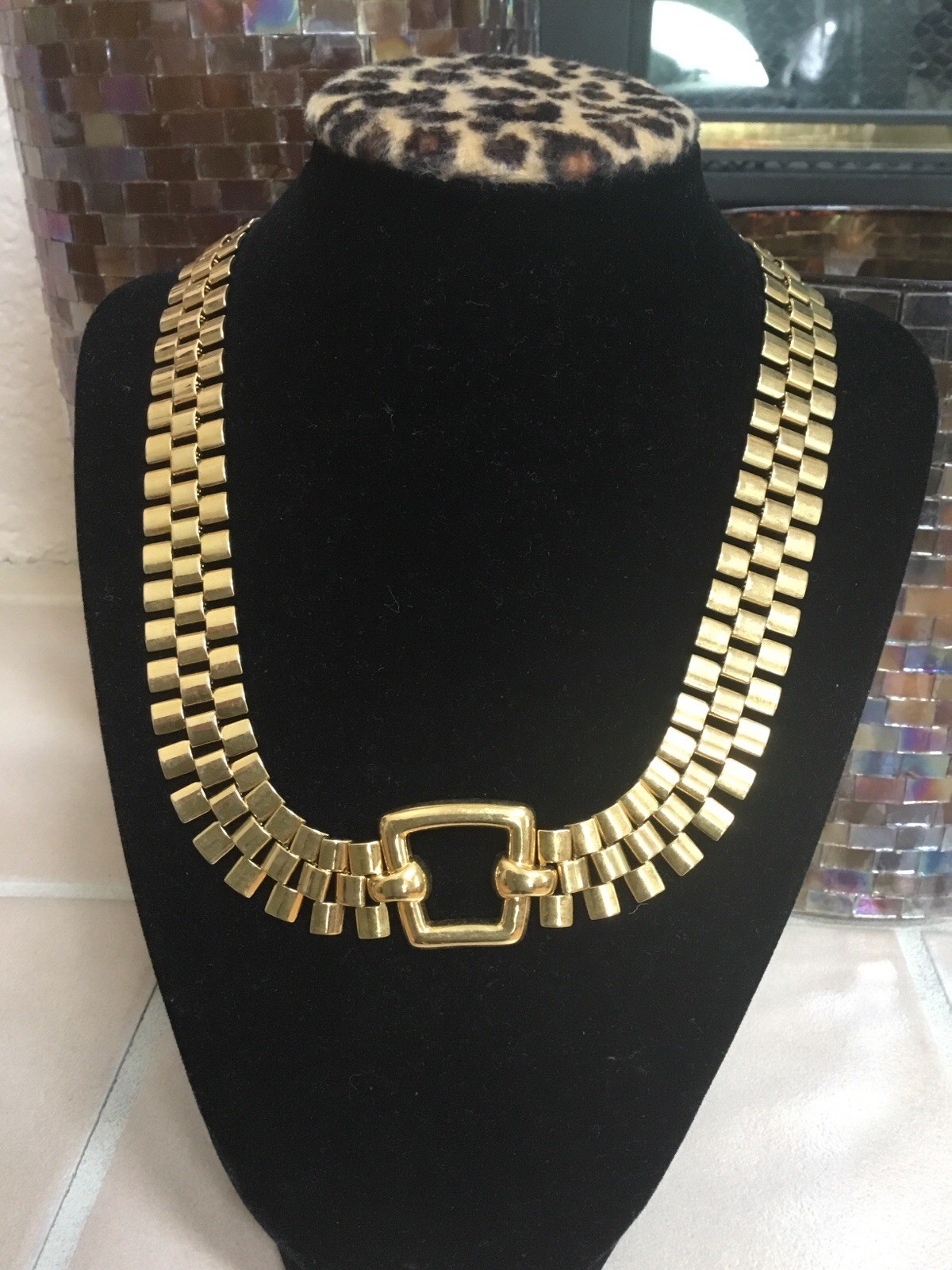 VINTAGE MONET Choker Necklace Gold Tone “Watch Band” Style Excellent Condition