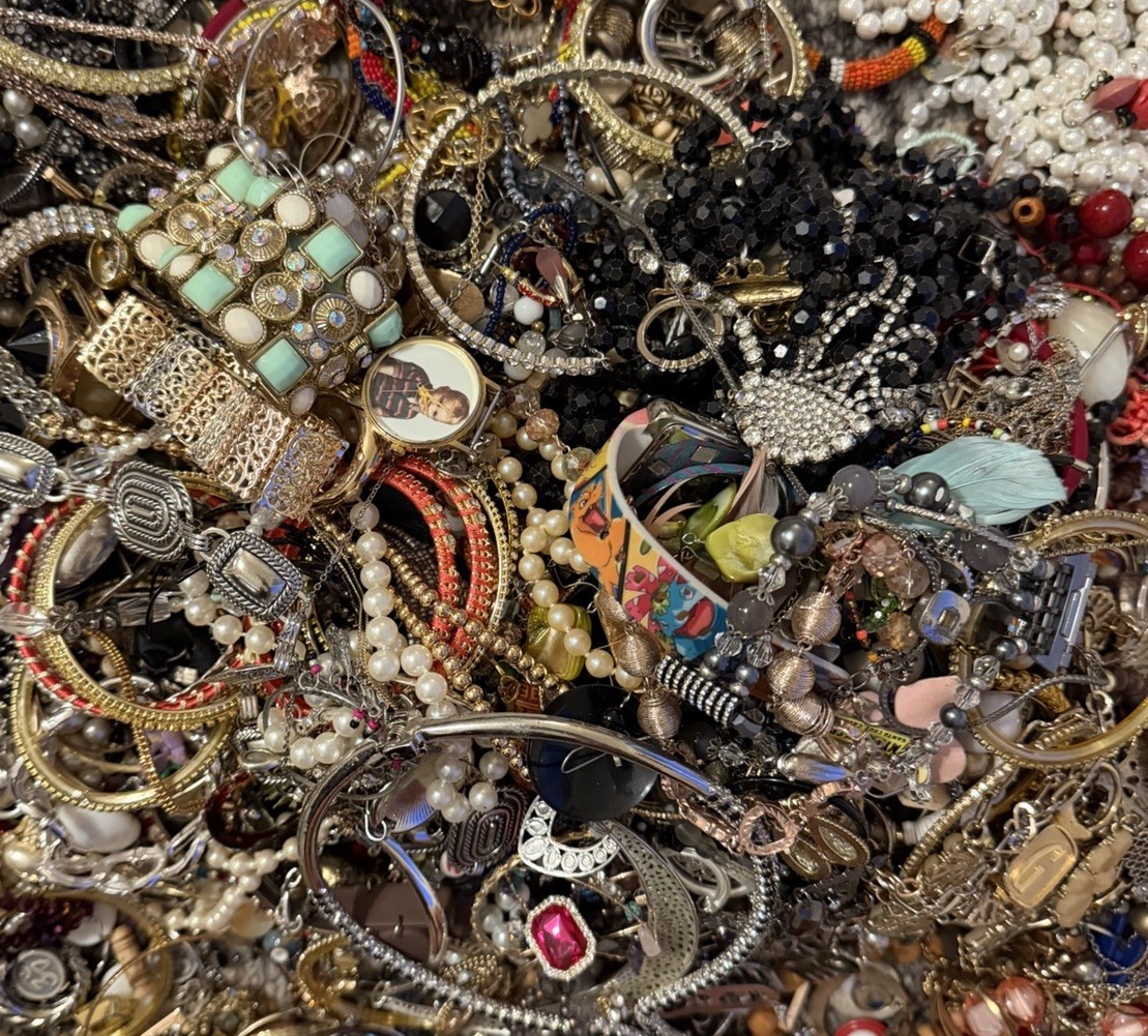 Estate Wholesale Junk Drawer Jewelry Lot 8 Plus Lbs Wearable Or Craft Untested