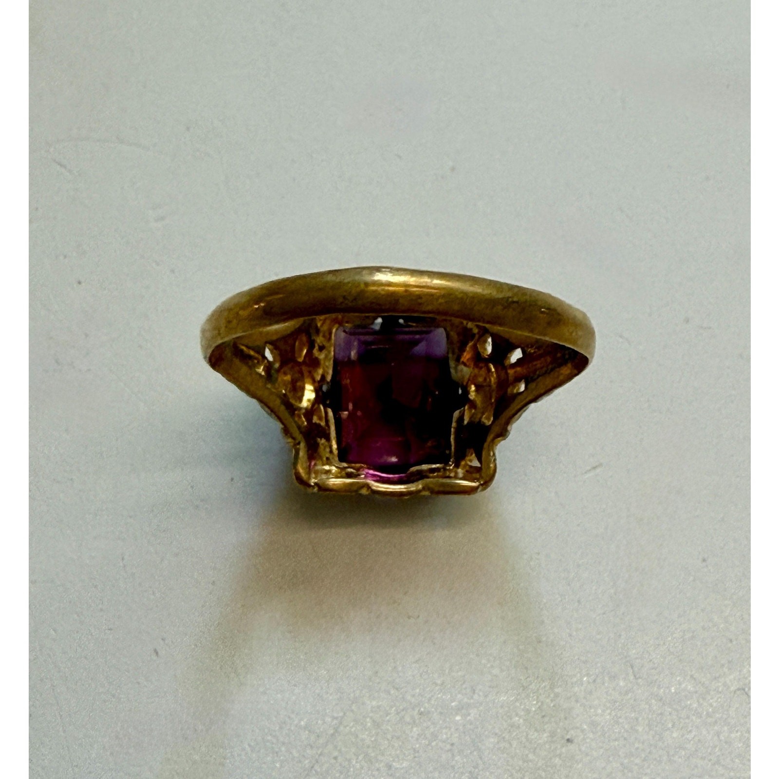 Vintage Uncas Glass Ring Gold Plated Brass Mounted w Glass Stone Filigree
