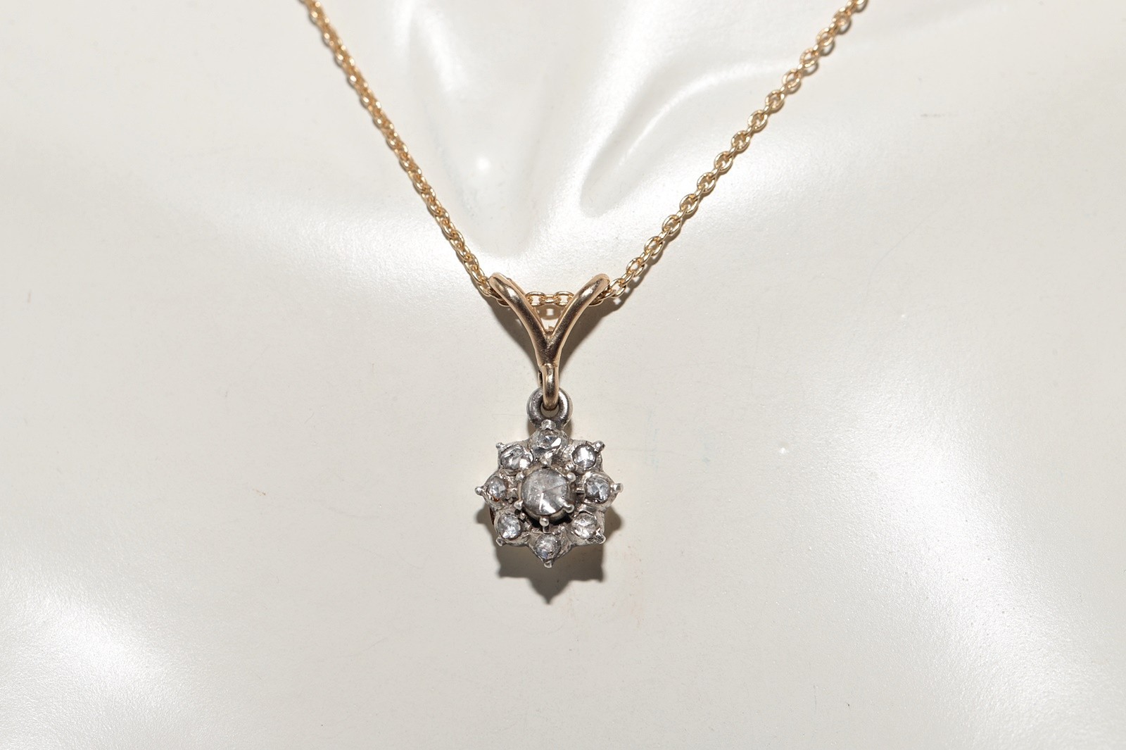 Antique Circa 1900s 18k Gold Top Silver Natural Rose Cut Diamond Necklace