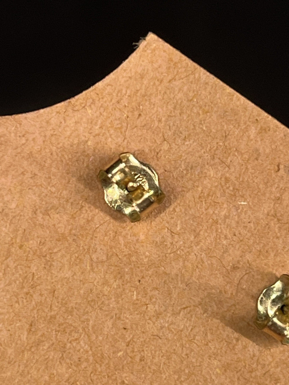 VINTAGE 1/20th 12K GOLD FILLED ONYX HEART STUD EARRINGS