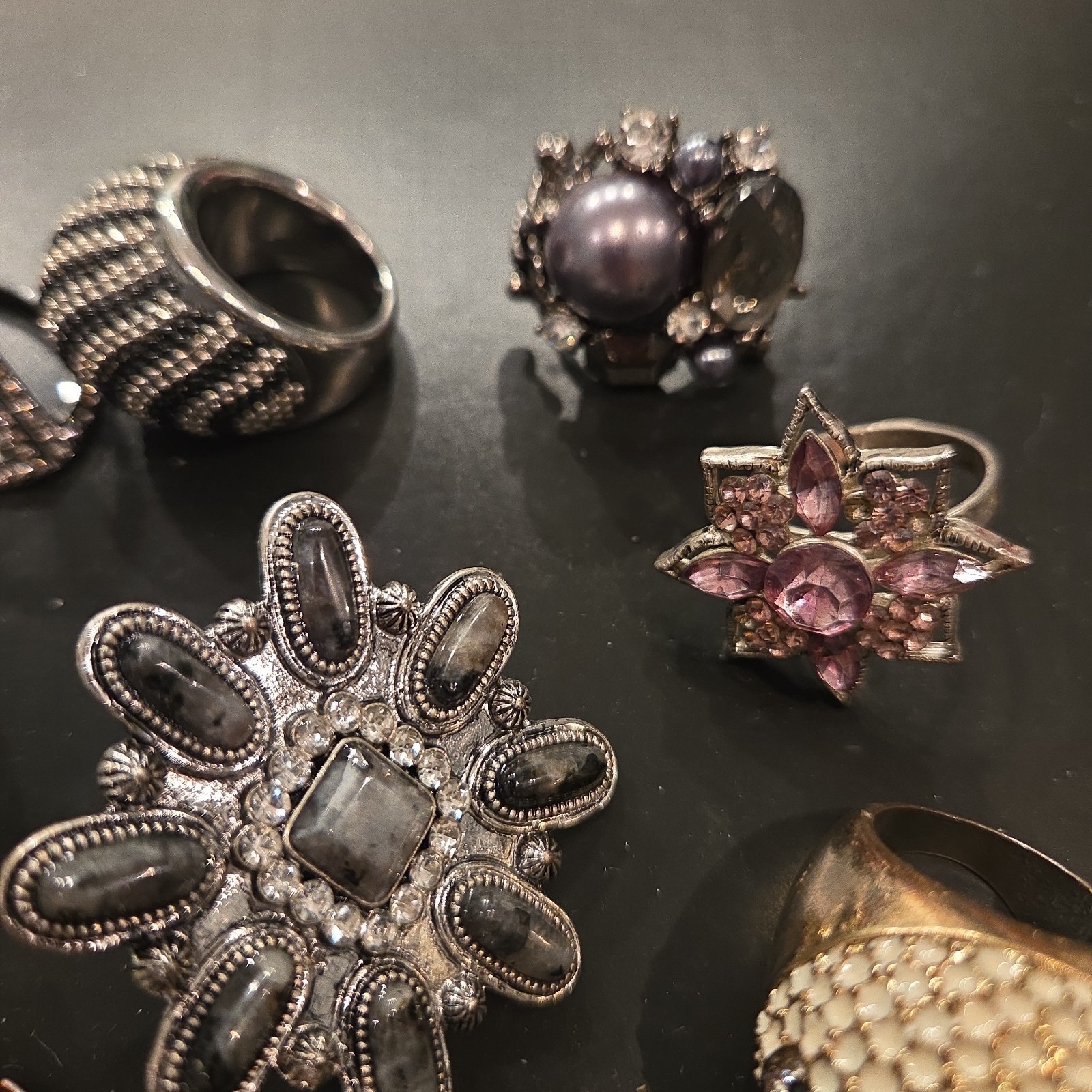 14pc Mixed Lot Vintage Style Rings & Stones, Gold & Silver Tone