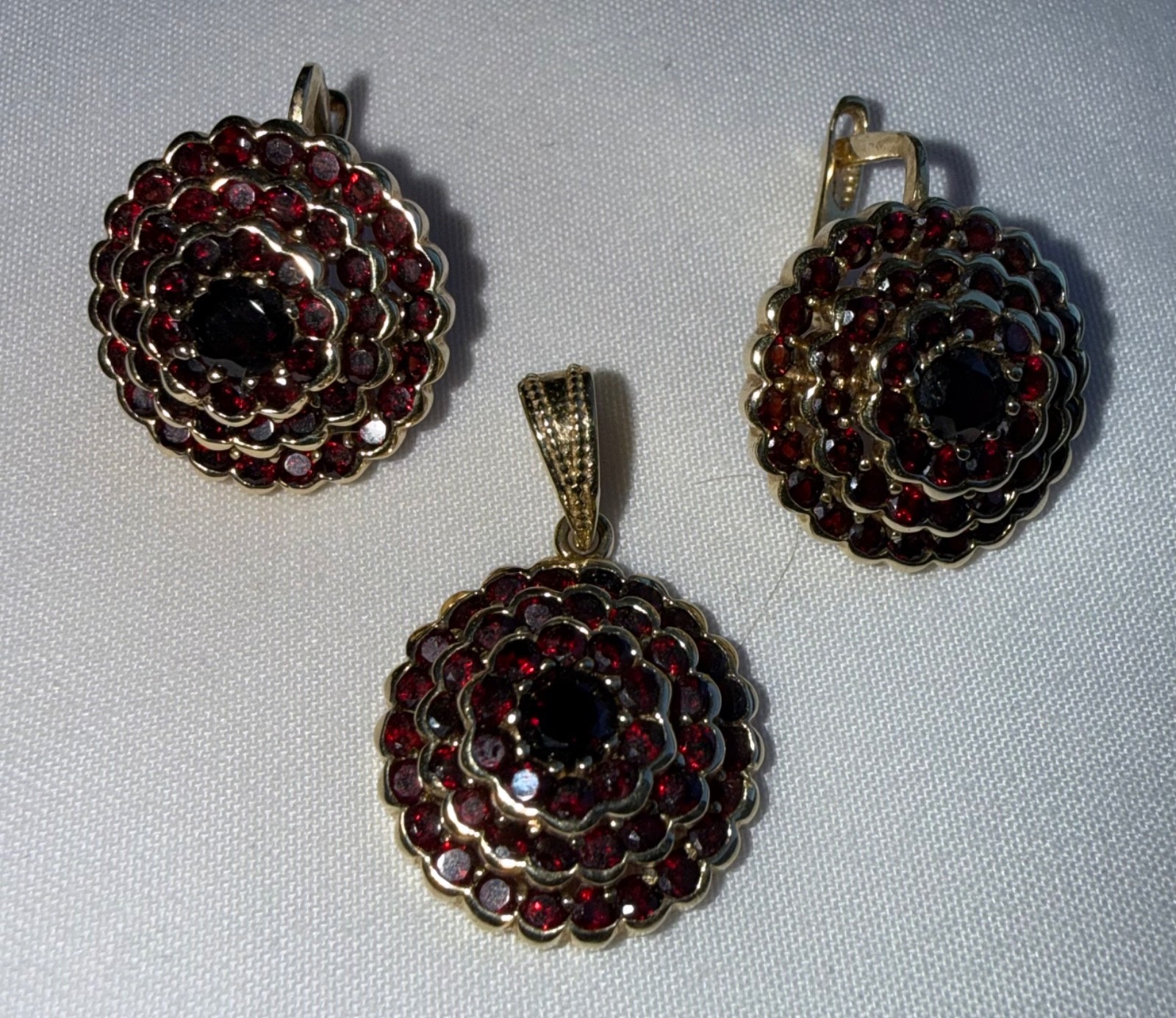 Vintage 14KT Gold Garnet Flower Earrings and Pendant Charm