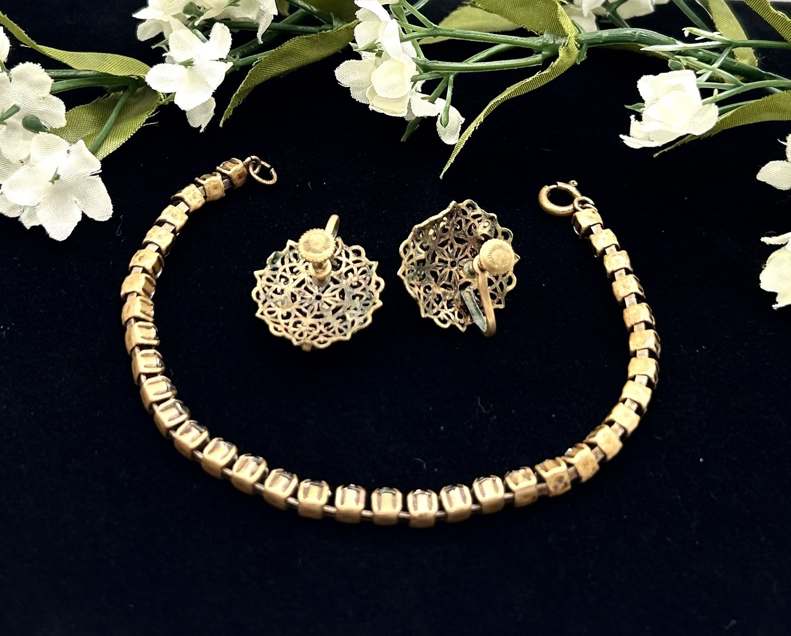 Vtg CZECH Screw-back Cluster EARRINGS and BRACELET SET-Gold Tone-RHINESTONE