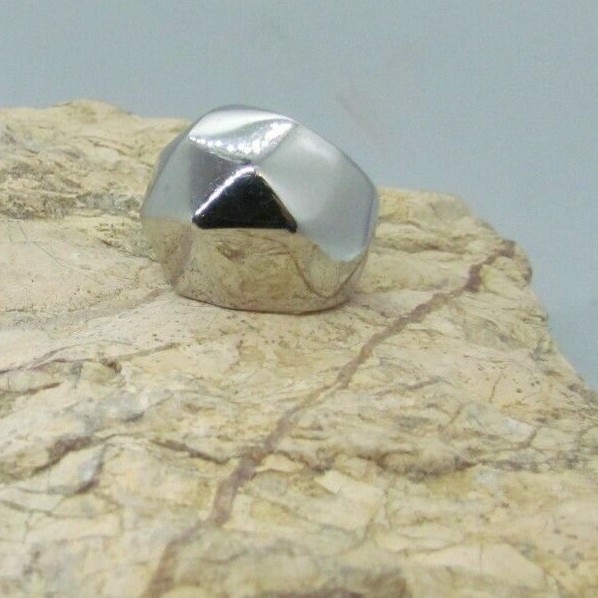 Ladies stainless steel ring no stone Silver Tone FAUCTED Chunky Thick RARE SZ 5