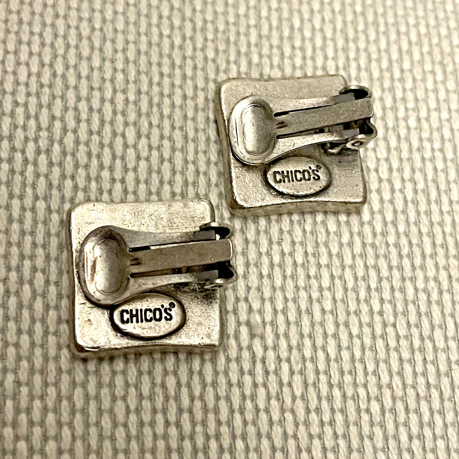 Vintage CHICO’S Hammered Silver & Brass 2 Tone Clip On Earrings
