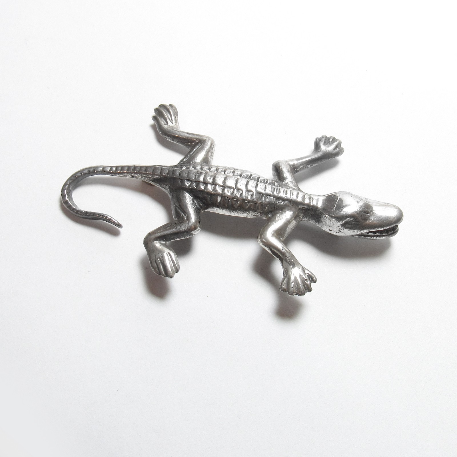 1960s Vintage Heavy Large Sterling Silver Detailed Alligator Brooch Pin