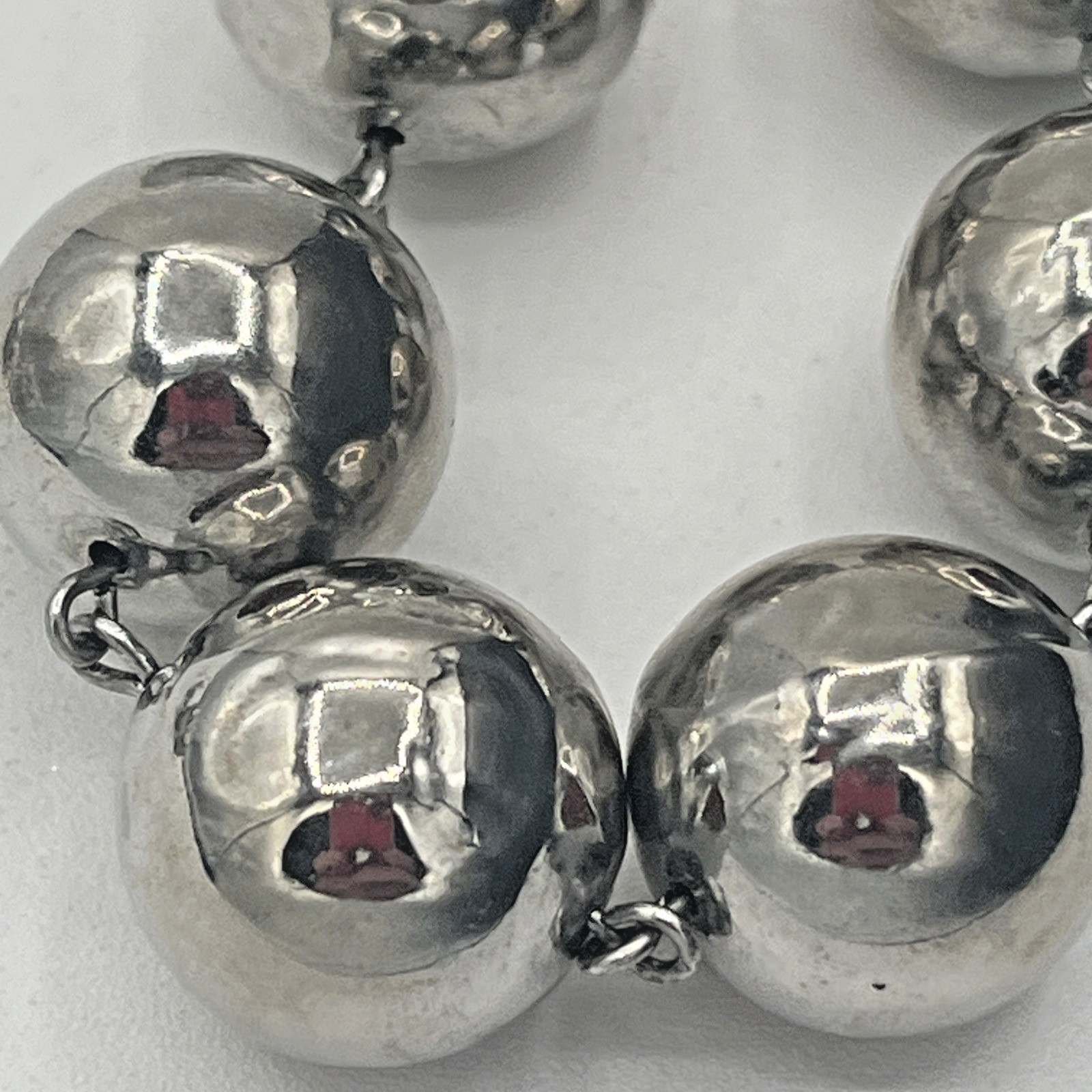 Stunning Vintage Silver‑Tone Ball Bead Necklace & Earrings Set – Classic