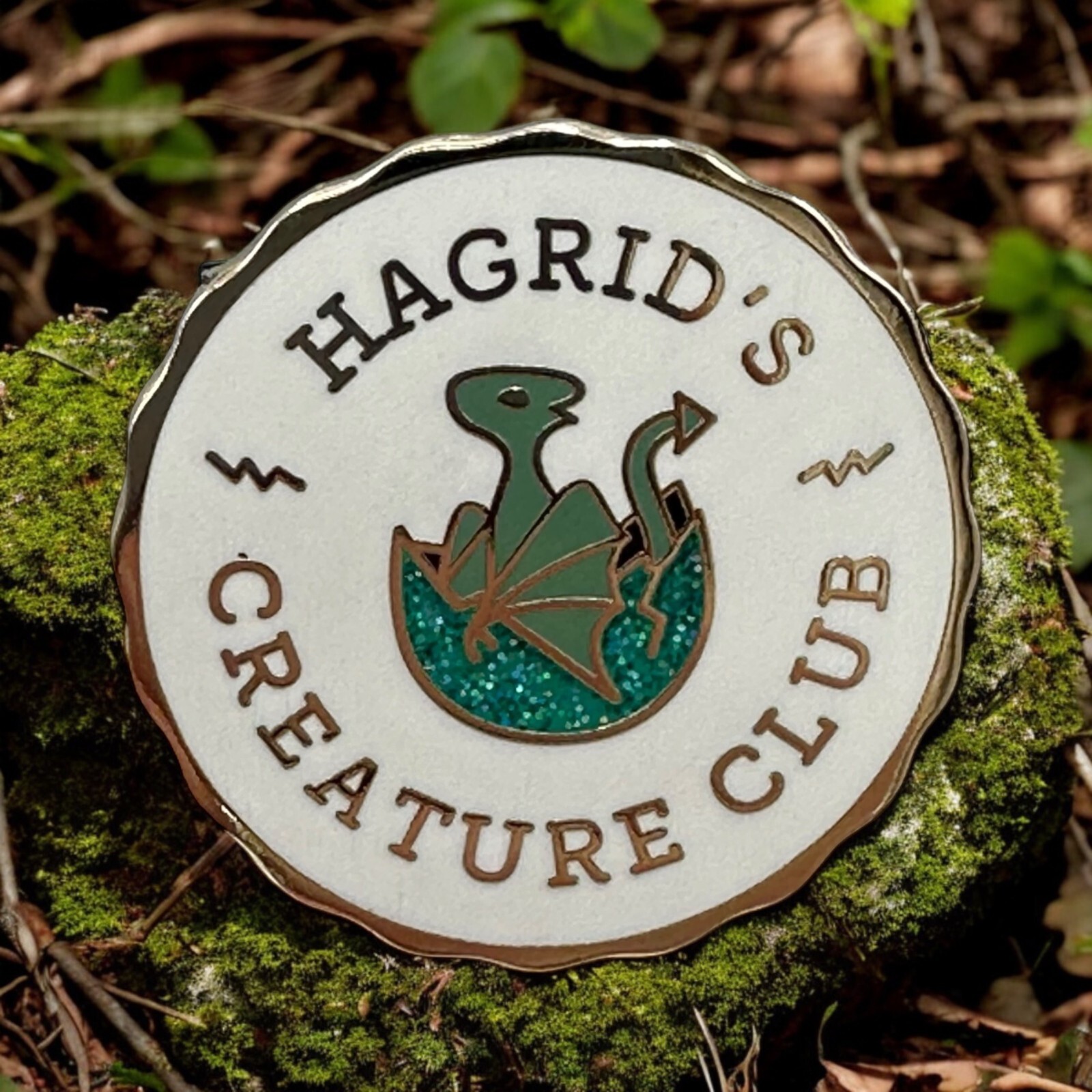 Hagrid’s Creature Club Enamel Pin Dragon Egg Design Metallic Gold Green