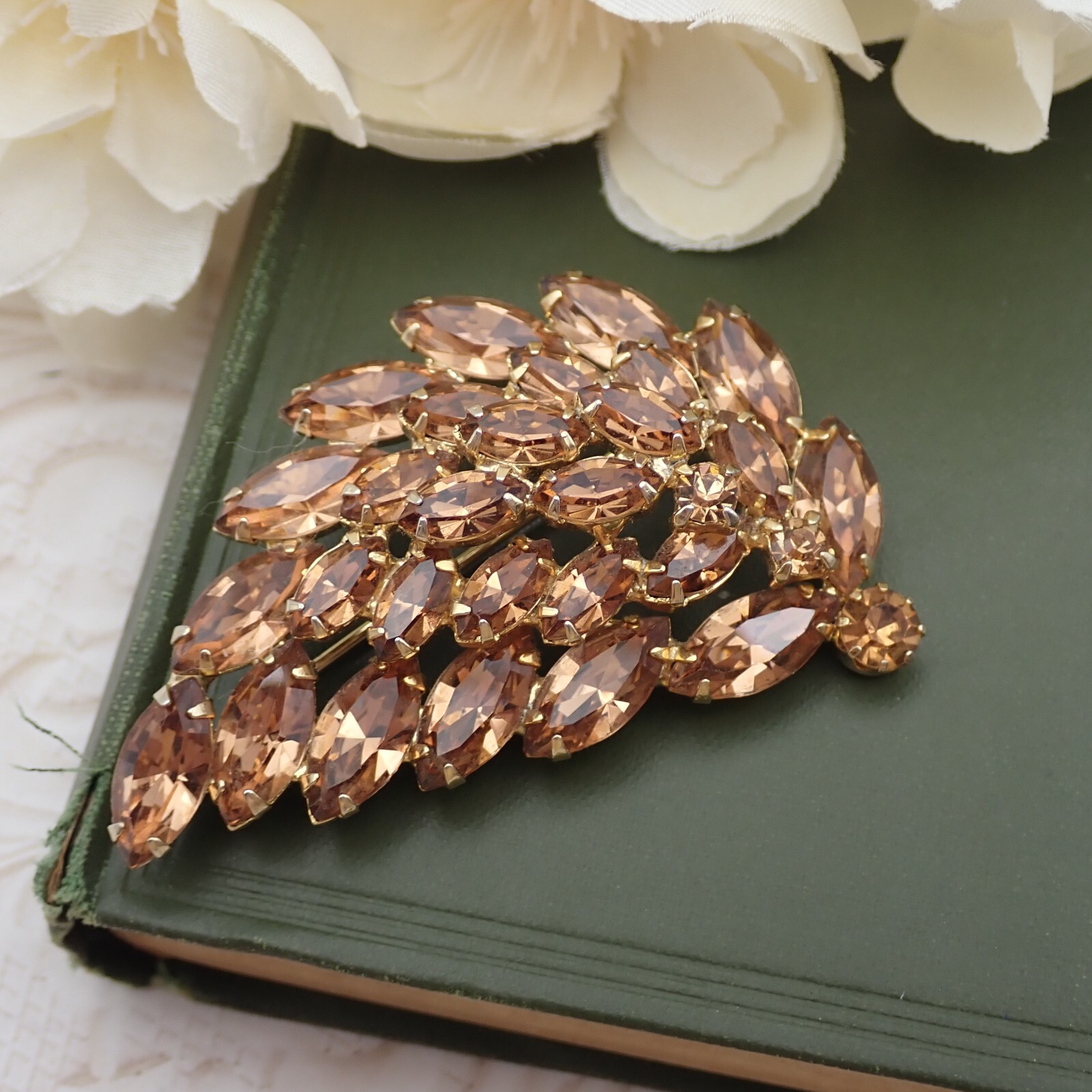 Vintage Layered Marquise Golden Brown Rhinestone Leaf Gold Tone Pin Brooch