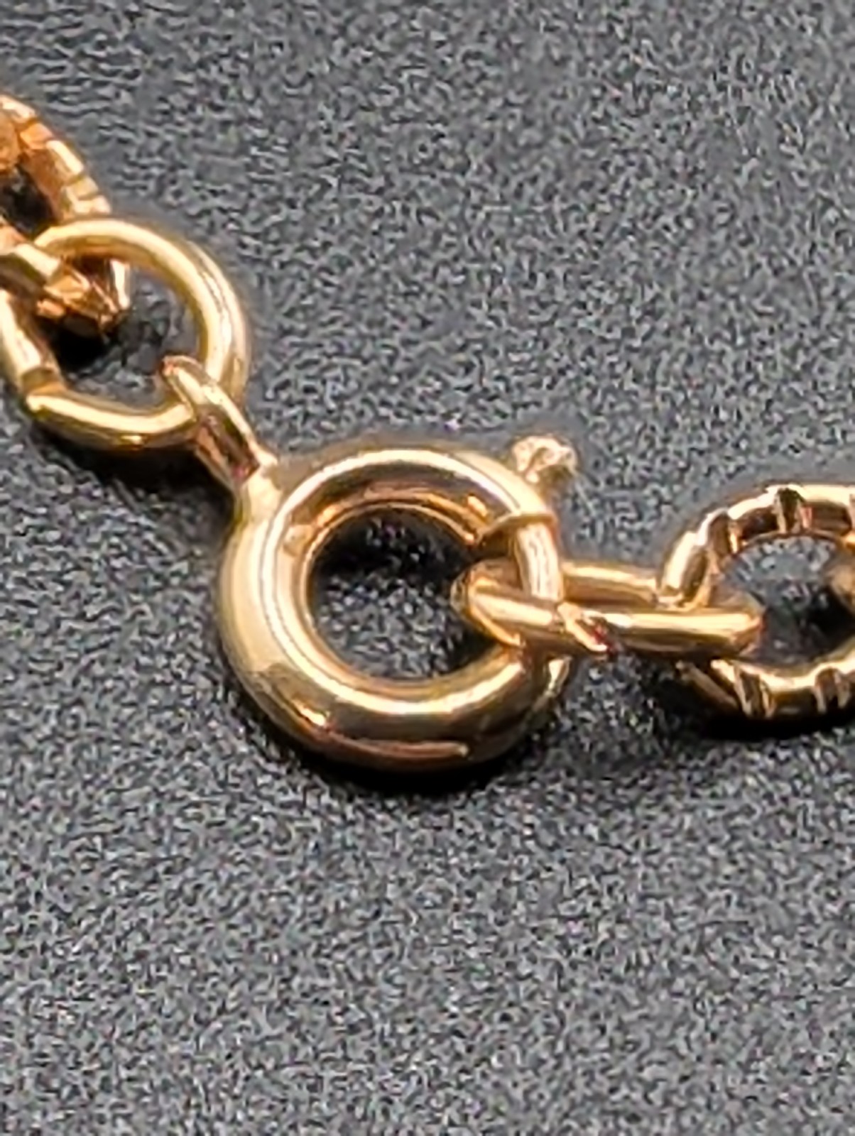 Gold Tone Textured Link Chain Necklace Fashion Costume Jewelry 4mm 24″ Unmarked