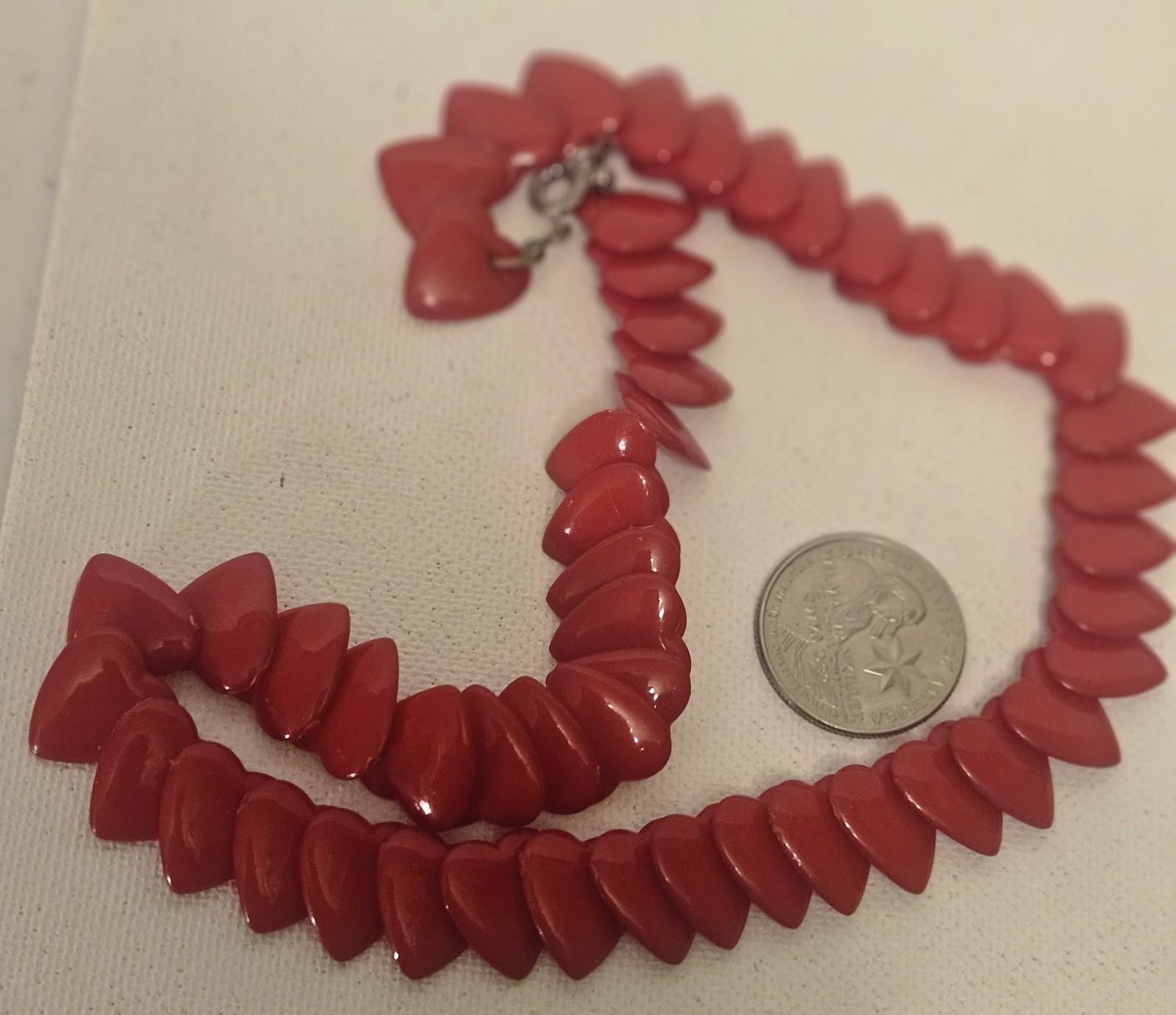 LOT OF 5 RED NECKLACES ASSORTED SIZES VINTAGE