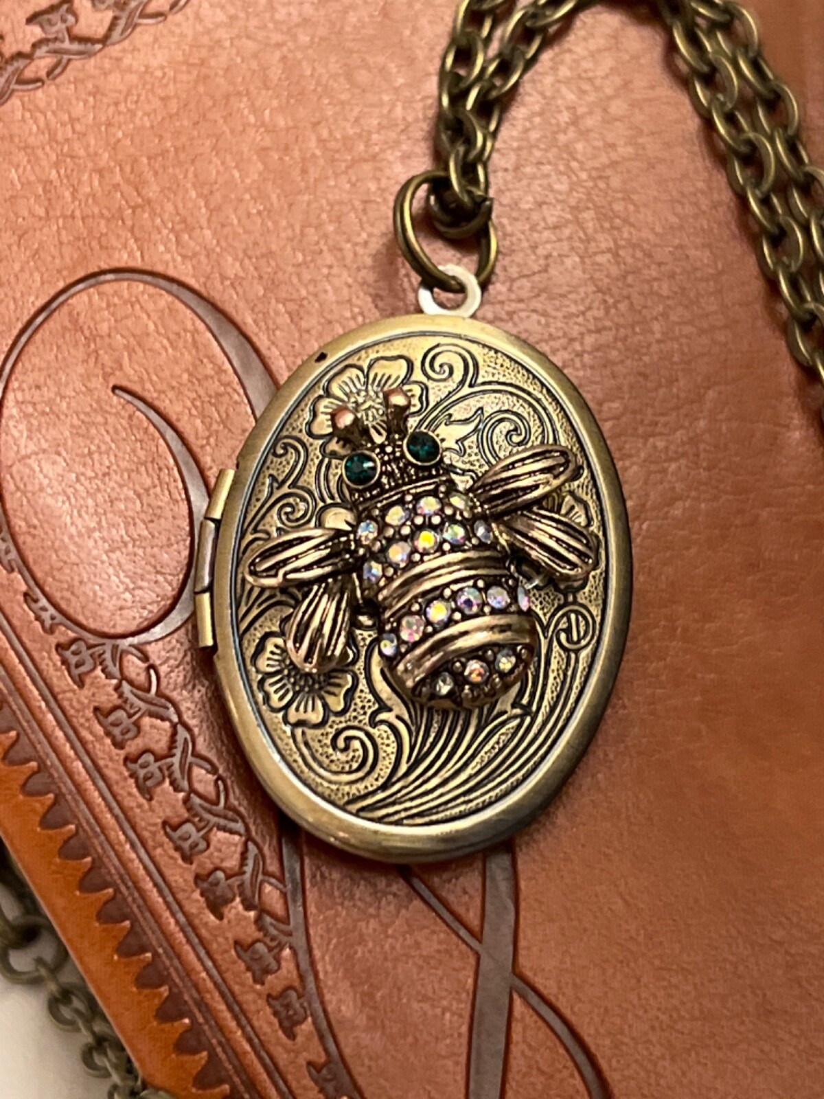 Bumble Bee GOLD Locket Necklace Gift New Birthday Keepsake Anniversary Wife Mom