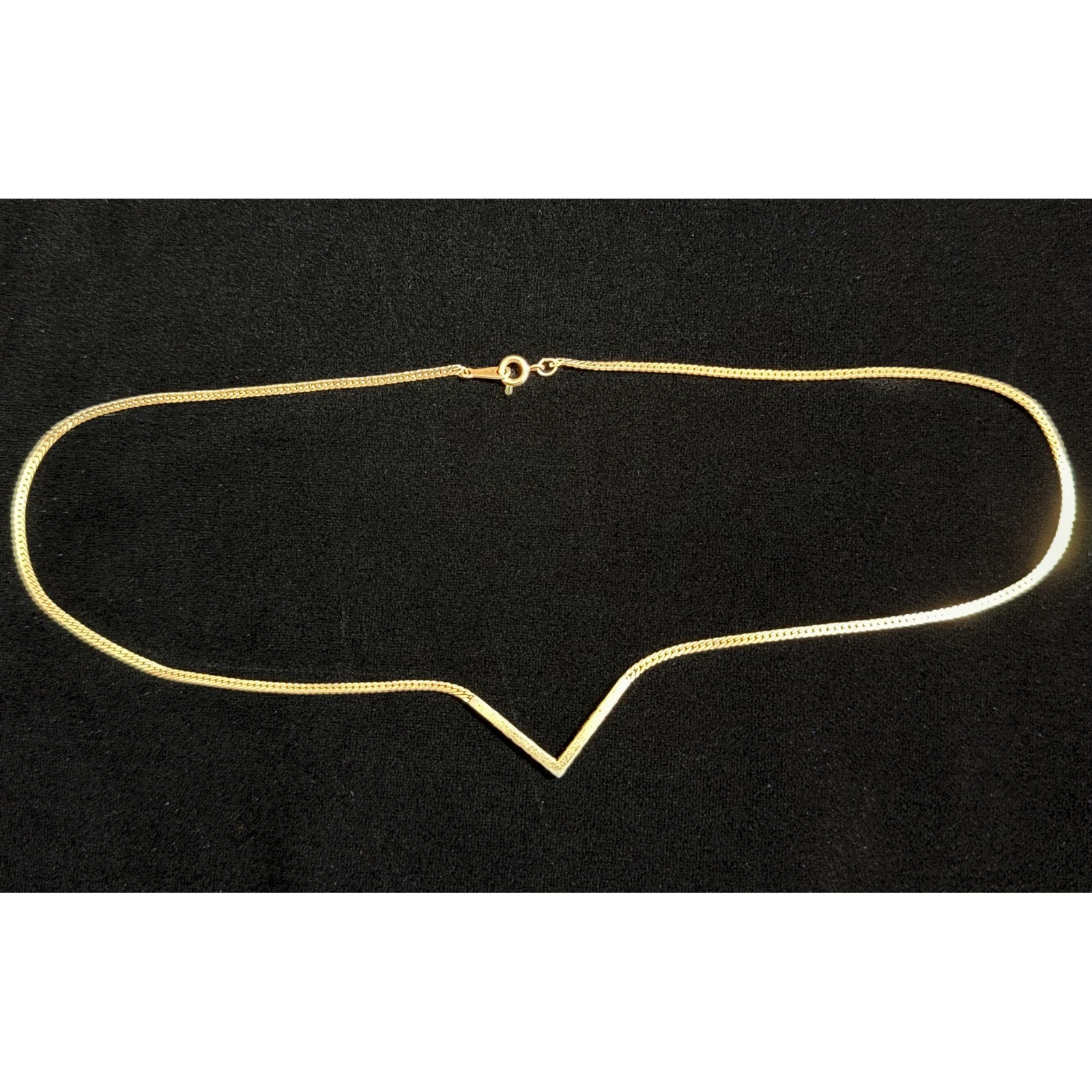 Vintage Avon Gold Tone Herringbone Chevron Necklace Red Clear Rhinestone V Shape