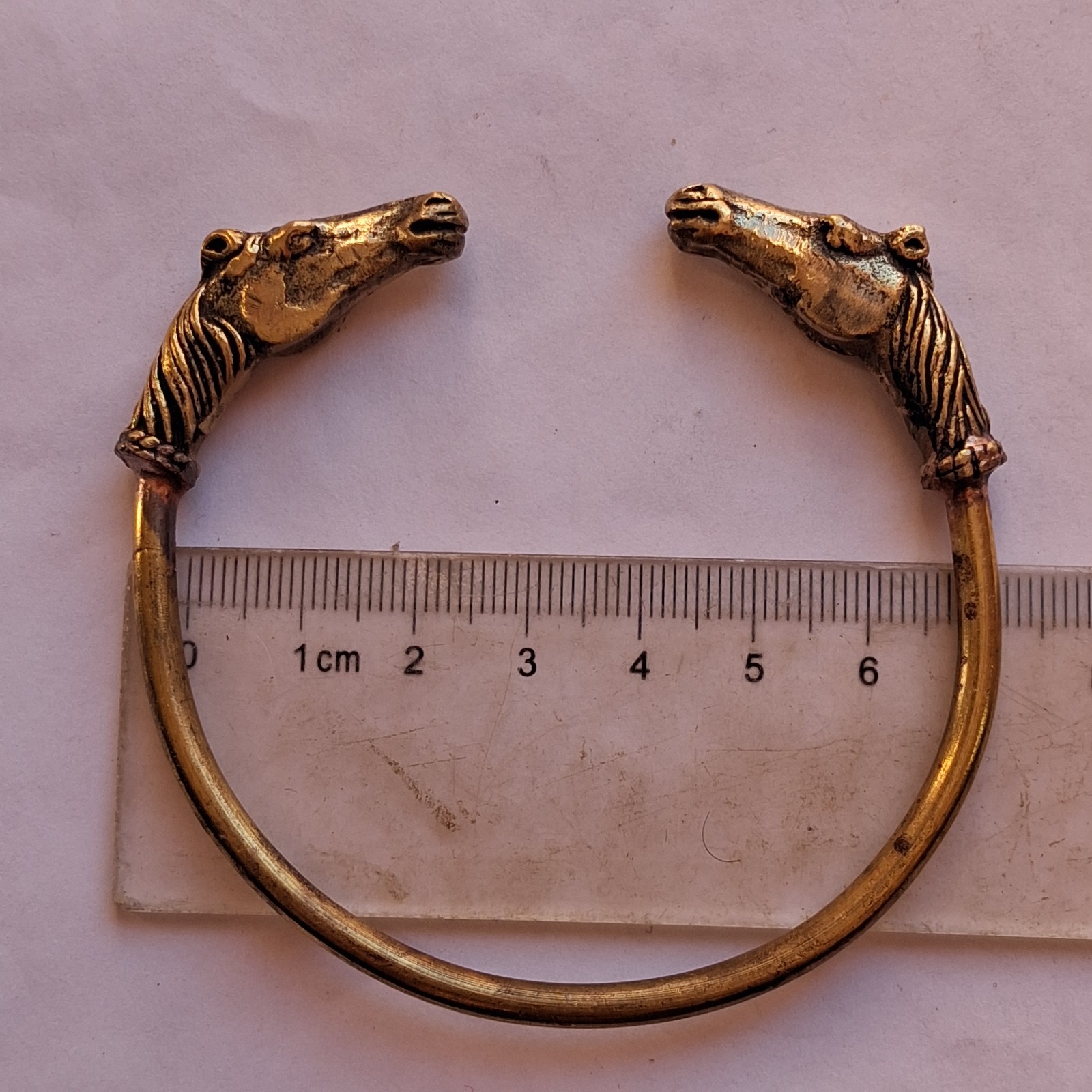 A GENUINE RARE ANCIENT VIKING BRACELET BRONZE COLOR HORSE ARTIFACT ANTIQUE
