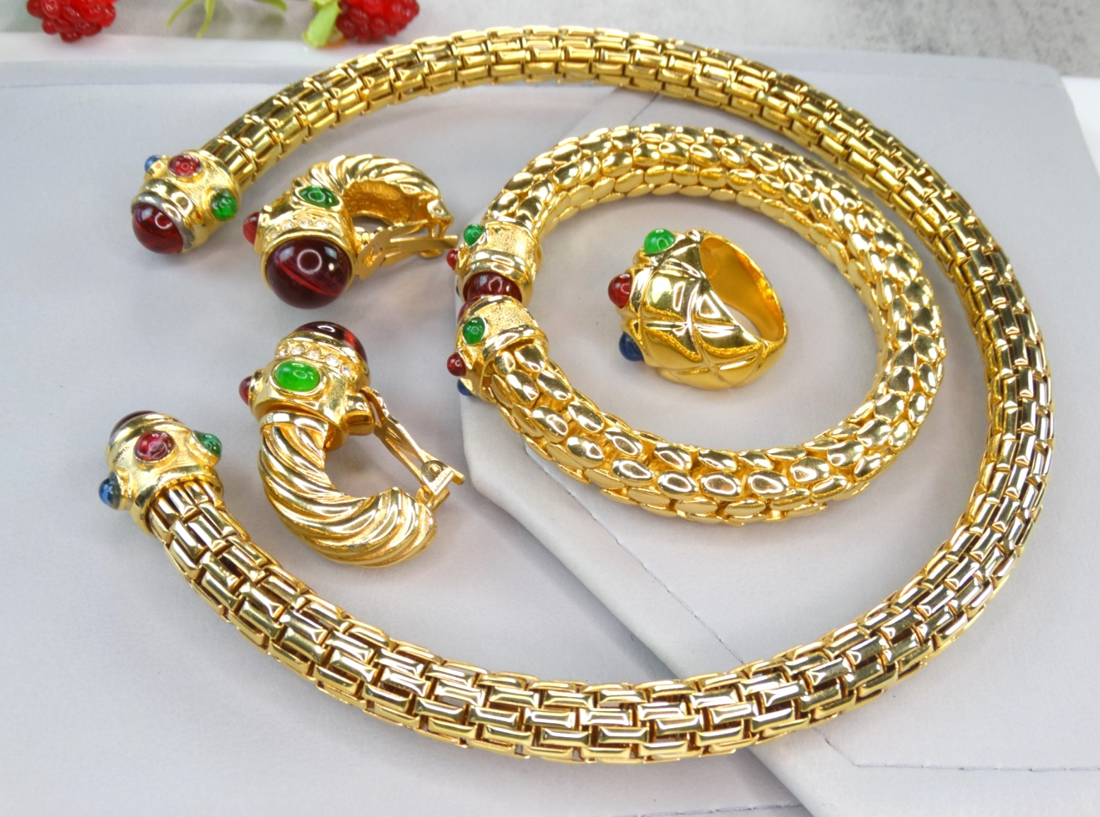 HIGH END VINTAGE JEWELRY LOT 80S IVANA GOLD GRIPOIX MOGUL CABS CHOKER EARRINGS +