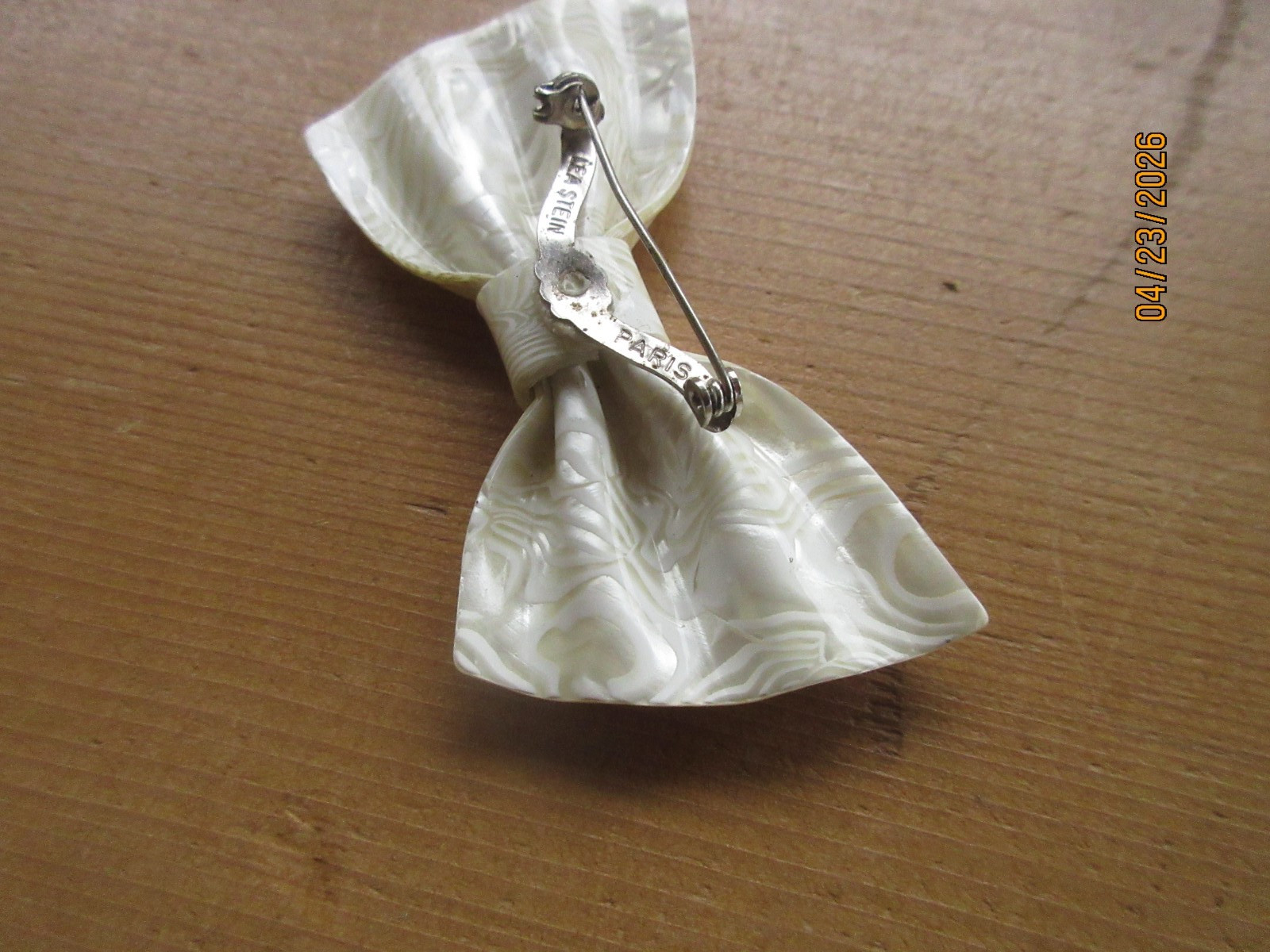 Vintage 1970’s Signed Lea Stein Paris Bow Tie Brooch Cellulose Acetate