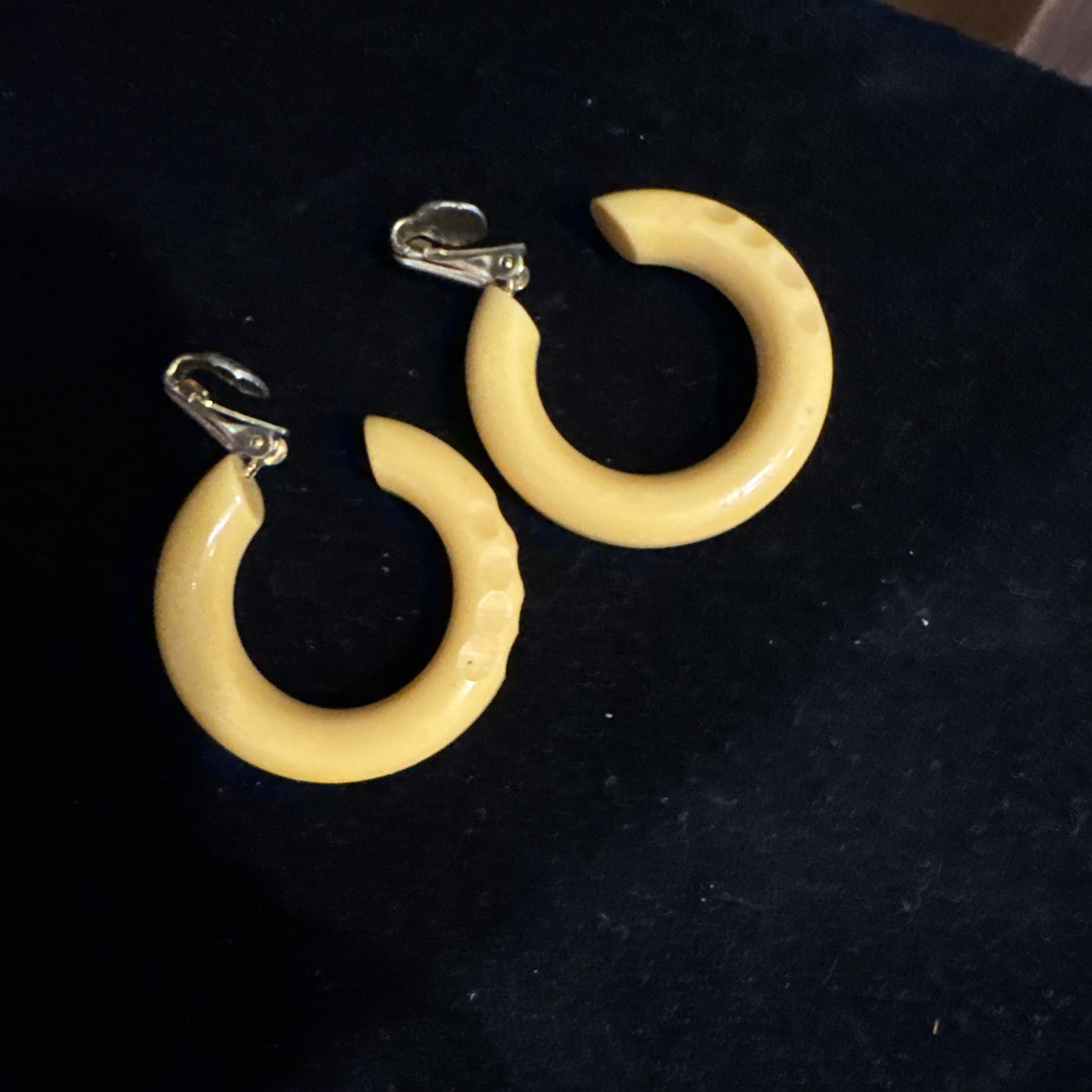 Vintage Bakelite earrings butterscotch tone hoop clip on earrings