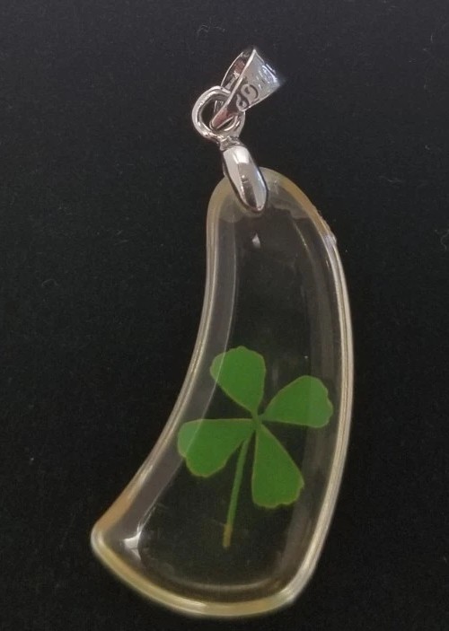 Lucite 4 Leaf Lucky Clover Charm Pendant Lightweight 18K Gold Plate Bale Vintage