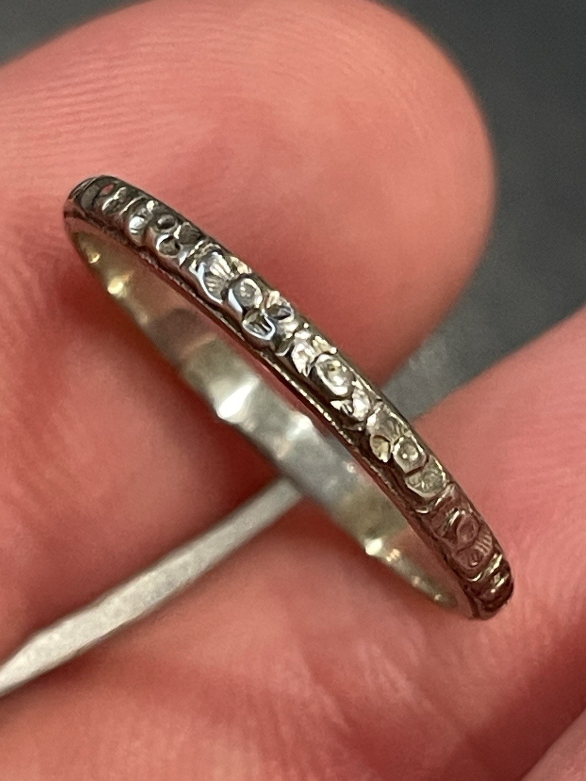 1920s Art Deco 18K Solid White Gold Fancy Engraved Wedding Band Fancy! 1.3GR!