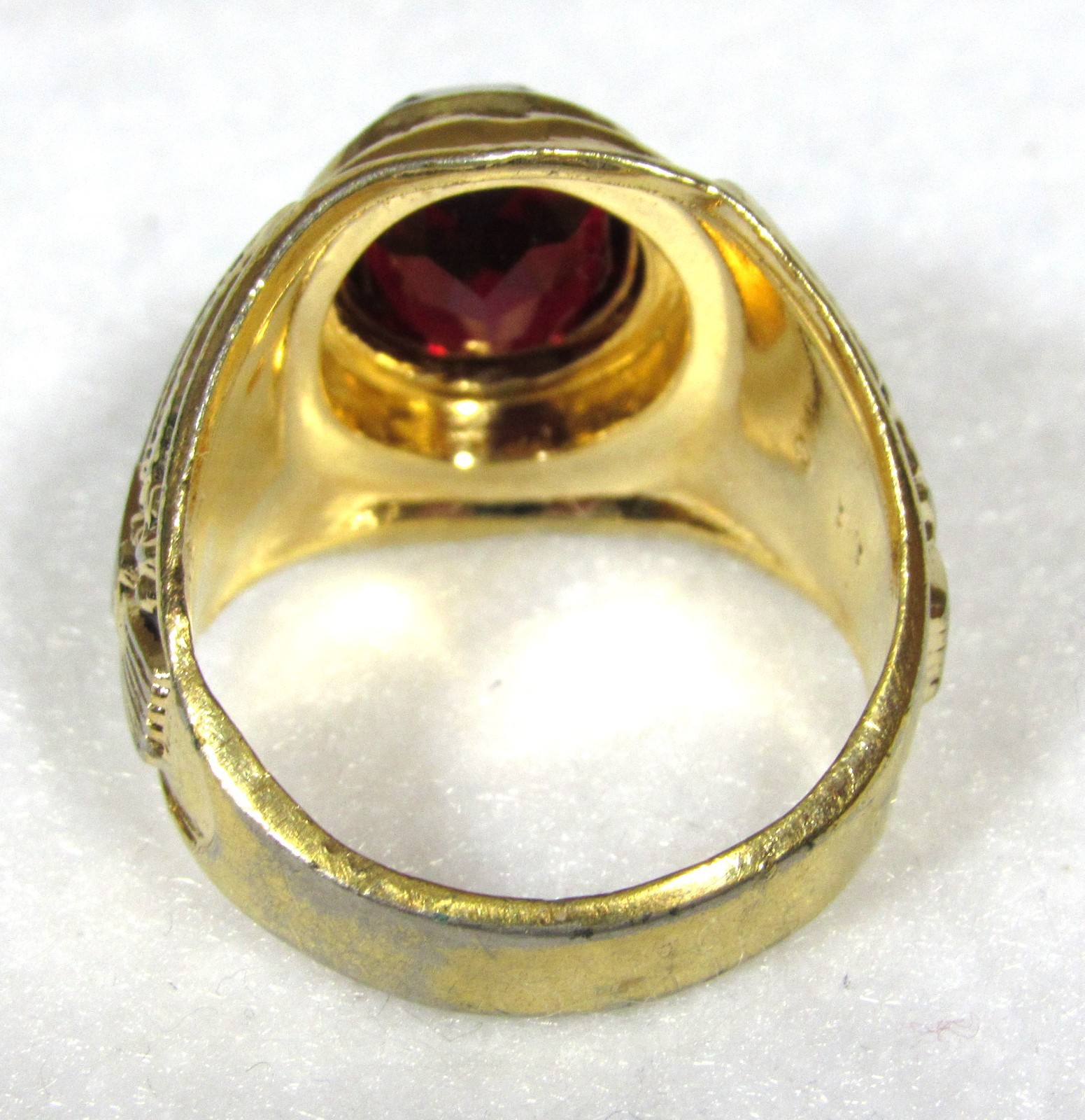 Vintage Men’s US Army Red Stone Ring 8 KT Gold – H.G.E. Size 10 1/4, 10.7 Grams
