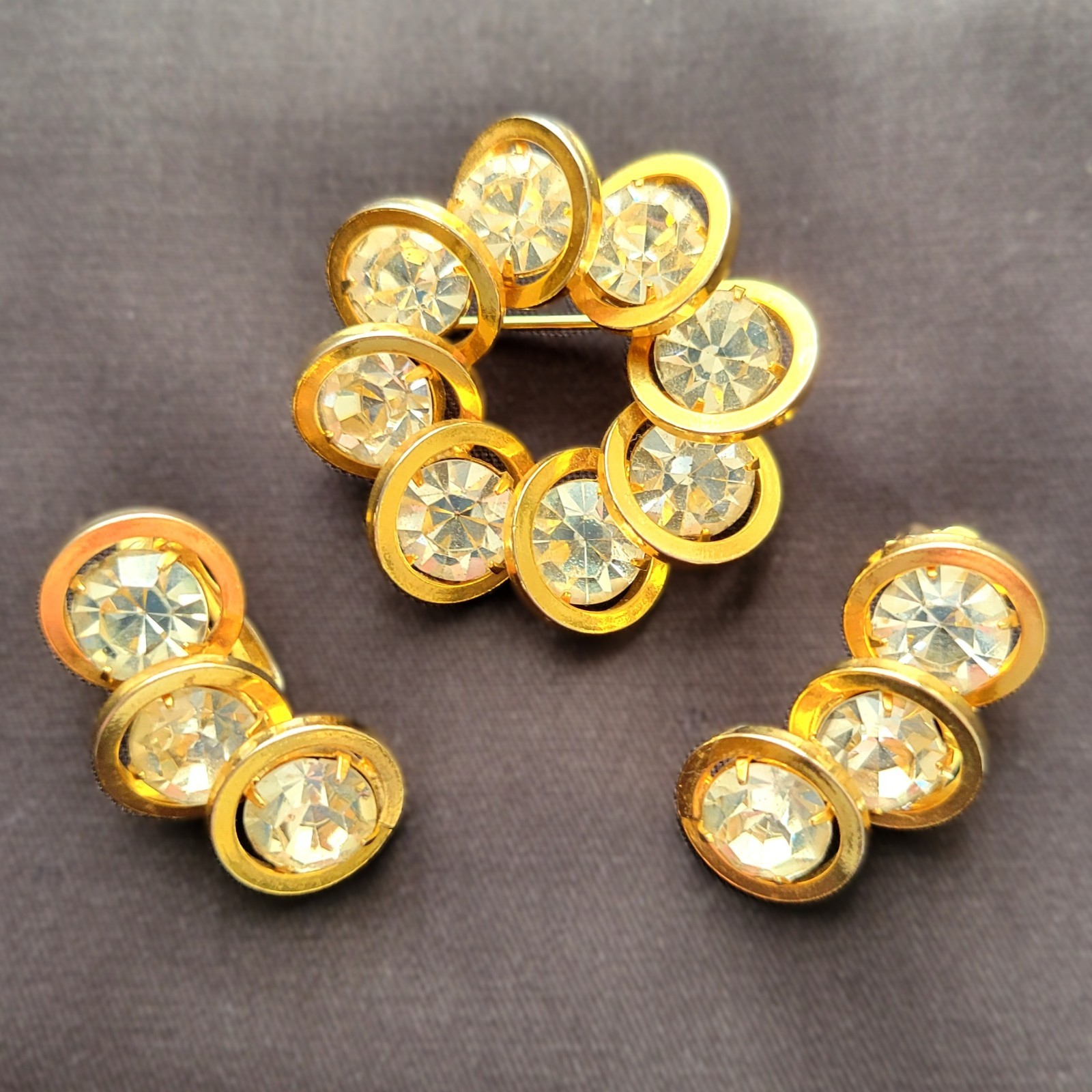 Judy Lee Clear Rhinestone Circle Brooch Pin Earrings Set Vtg Mid Century