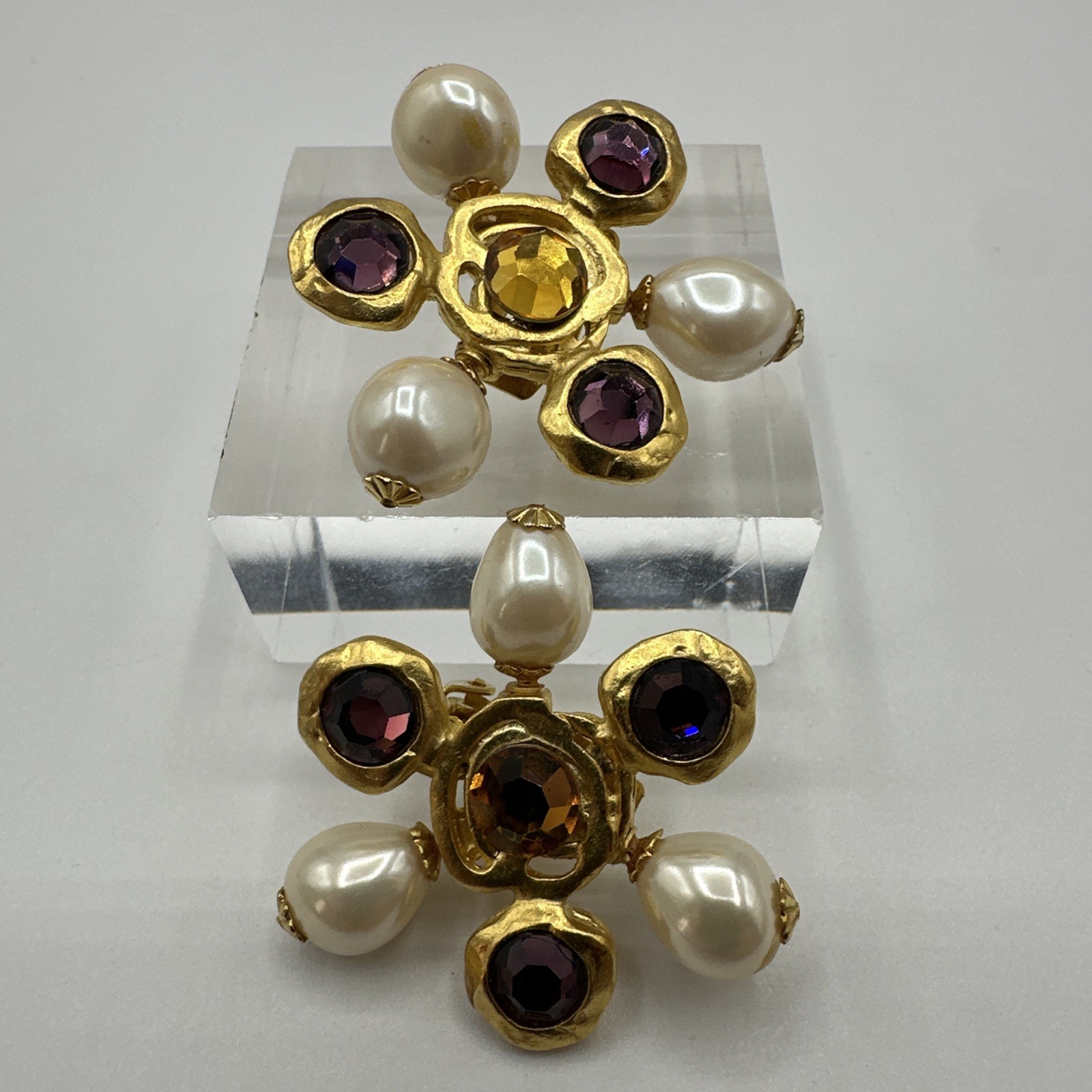 CRAFT vintage flower shape crystal and faux pearls clip on earrings. See pics.