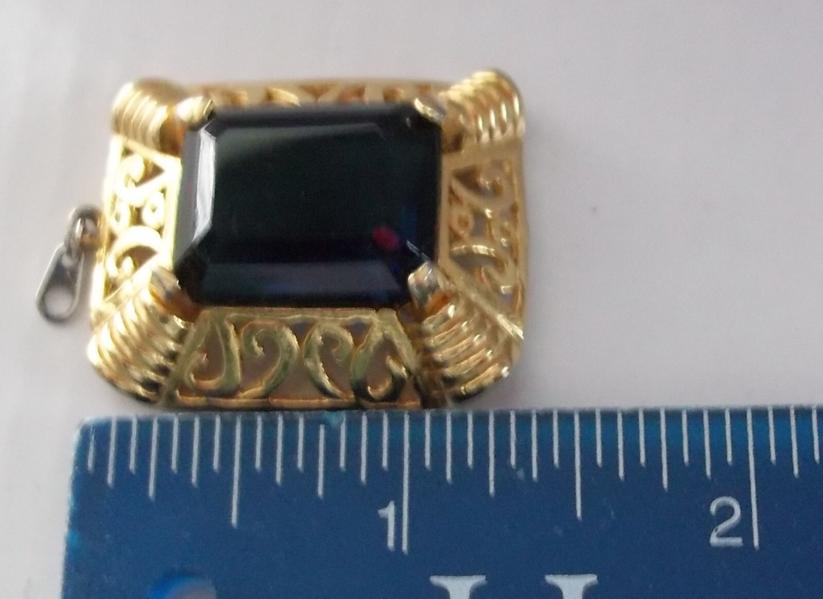 Vtg Signed Edlee Goldtone Opencut Rectangular Pendant Blue/Purple Stone