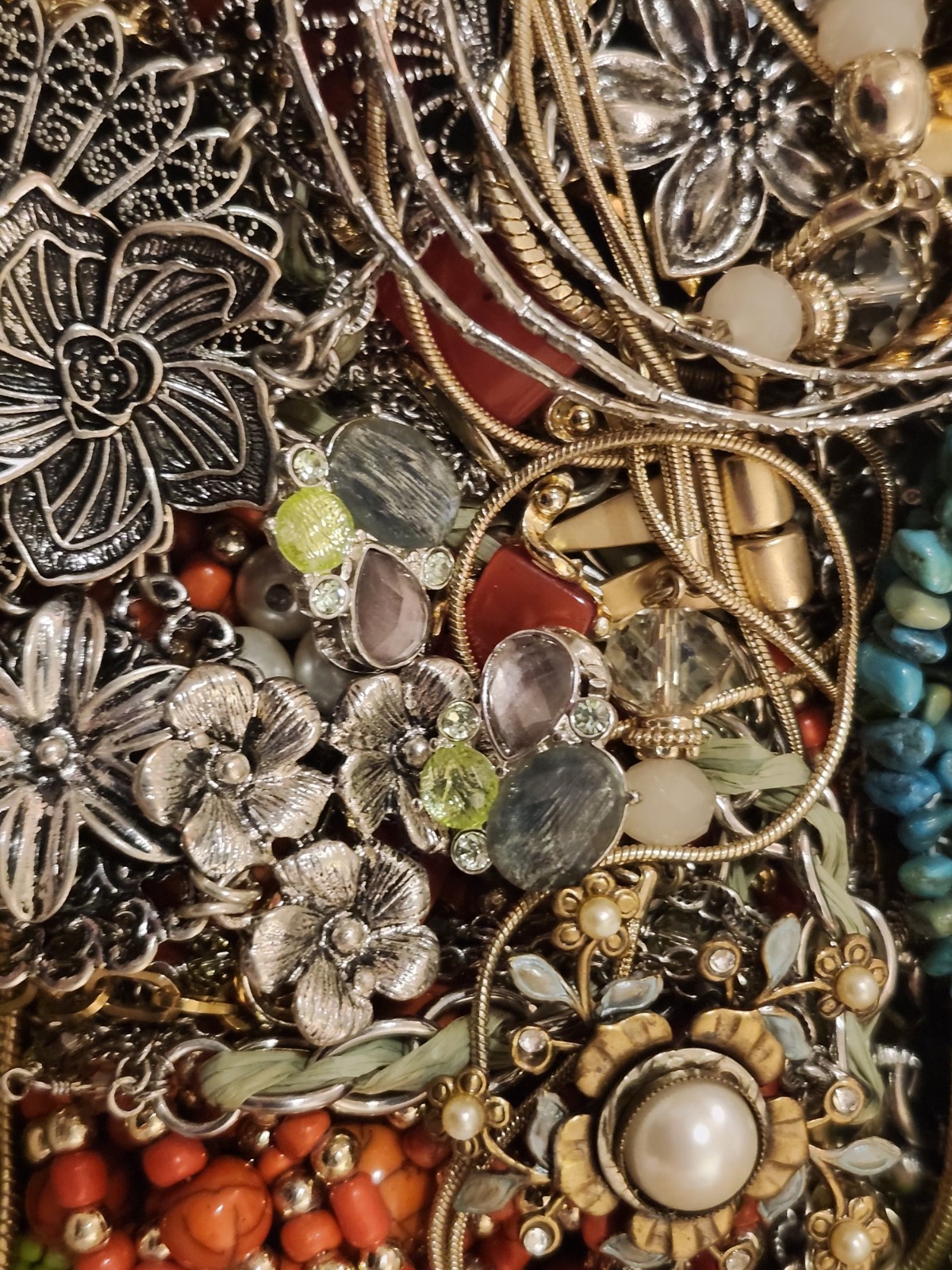 Vintage to now jewelry lot #108