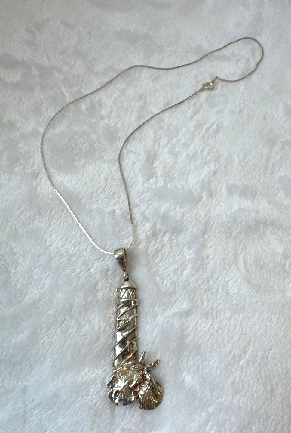 VTG Silver 18KGP herringbone chain 90s lighthouse starfish beach pendant cruise