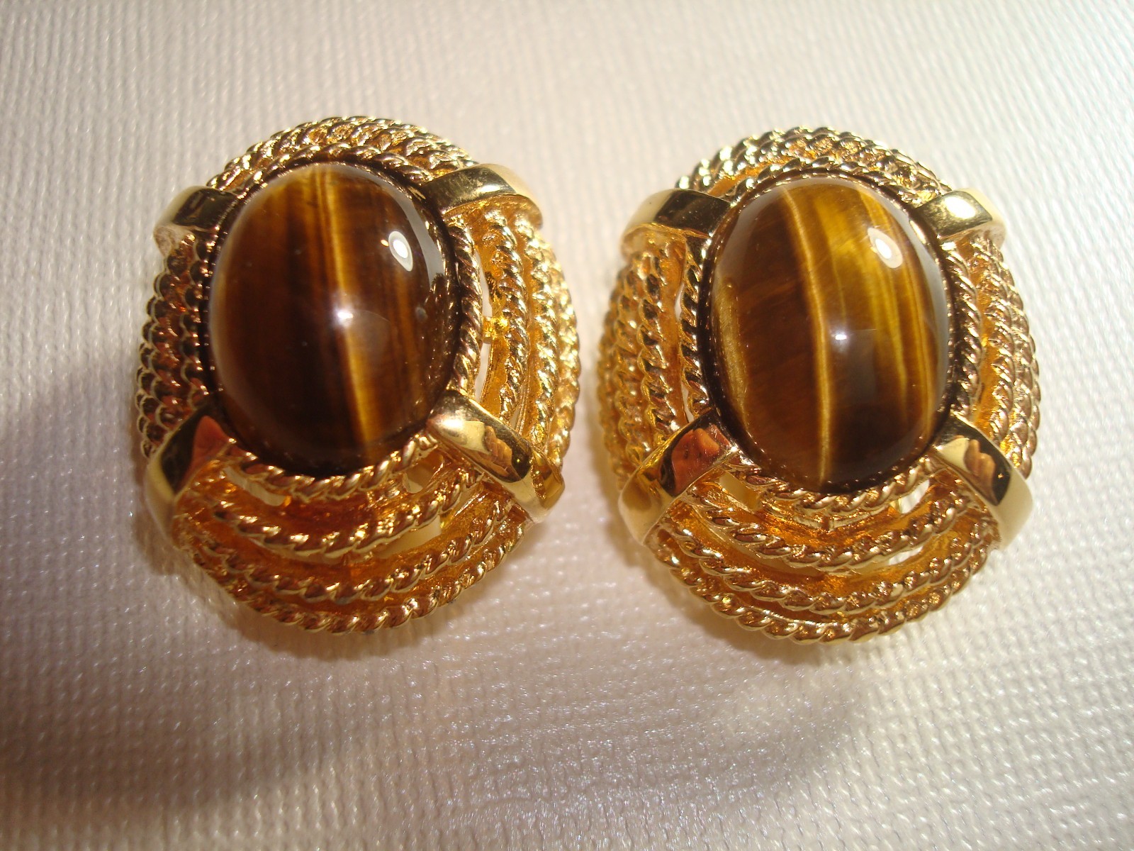 Vtg.St.JOHN LOT (2) EARRINGS OVAL TIGER’s EYE GOLD/T, BLACK ENAMEL RHINESTONES