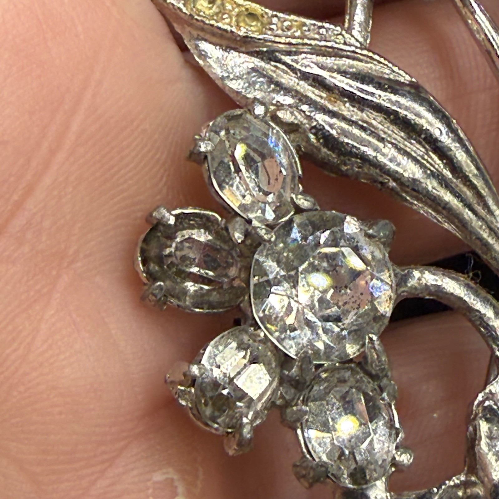 Vintage Rhinestone Flower Brooch Pot Metal Silver Tone READ