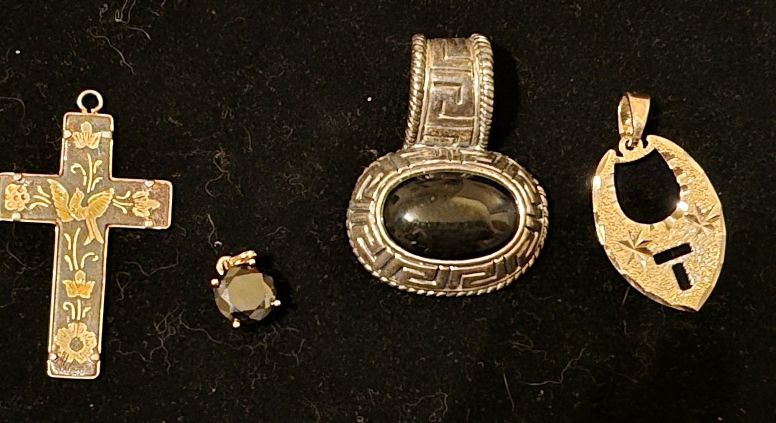Vintage Mixed Lot 4 Pc Pendant Charm Cross Onyx Metal Gold Silver Black