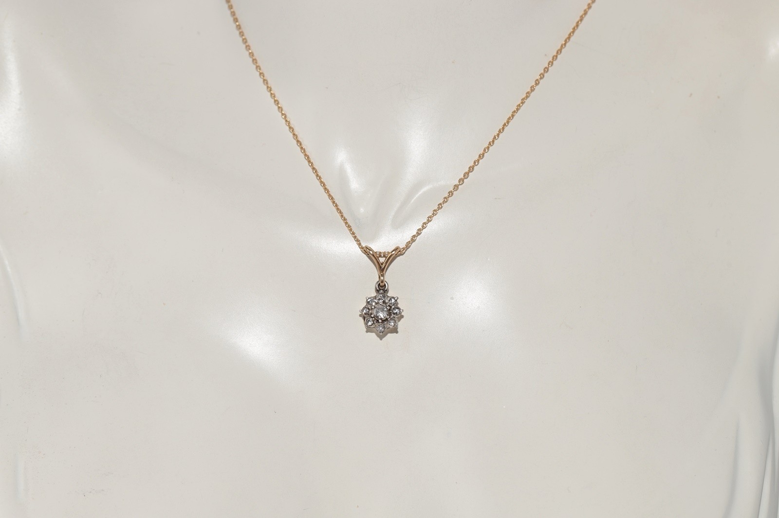 Antique Circa 1900s 18k Gold Top Silver Natural Rose Cut Diamond Necklace